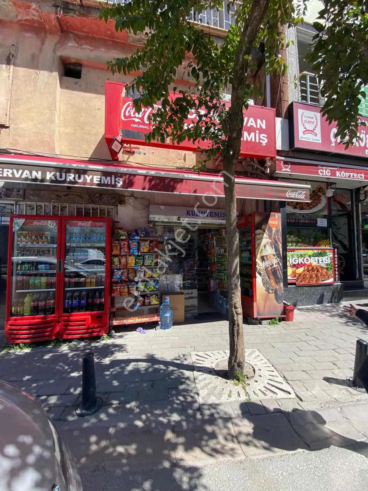 40 Senelik Yüksek Cirolu Güzel Konumda Kuruyemişçi