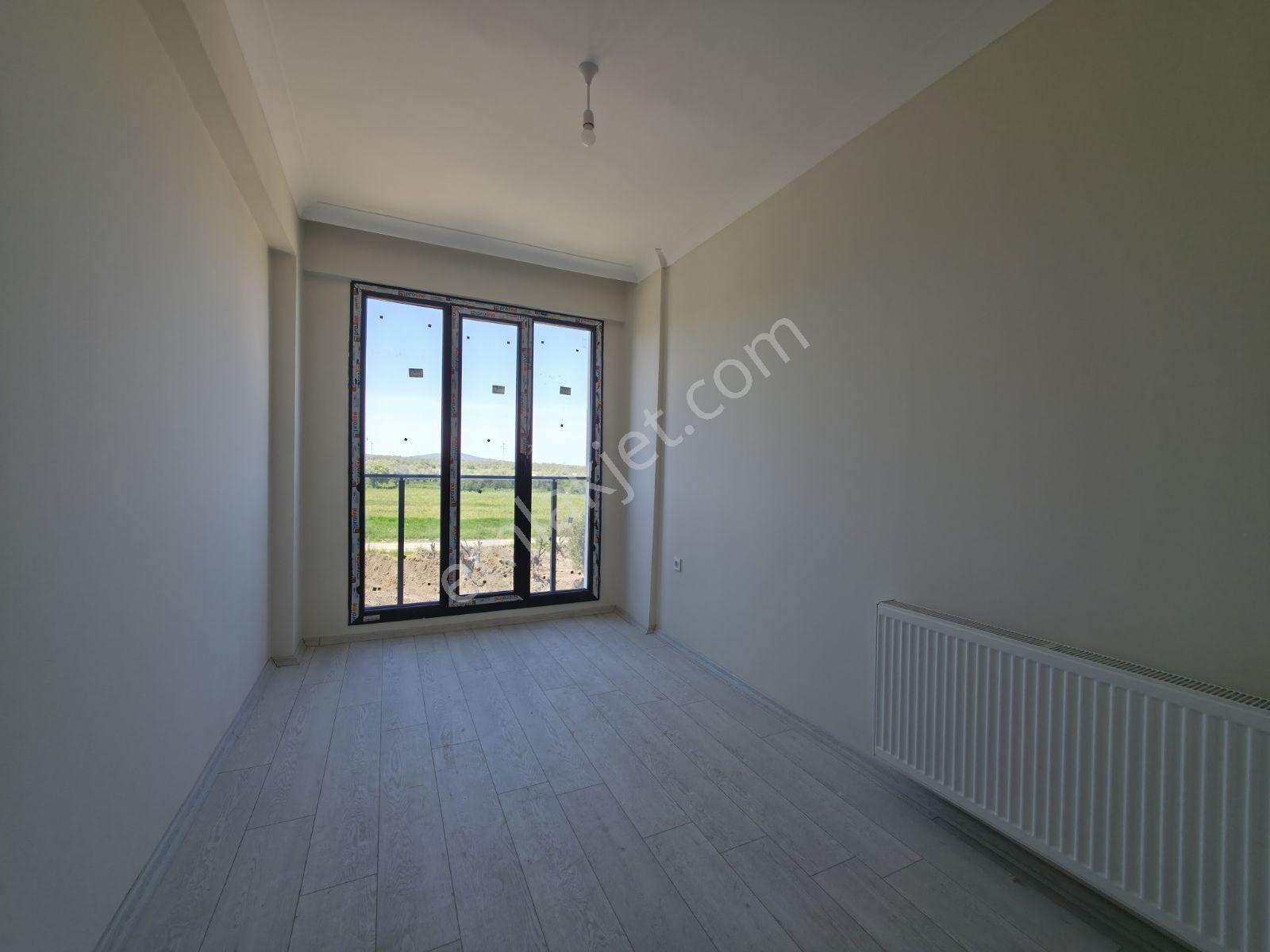 Burhaniye Cumhuriyet Mah. Sıfır 2+1 Kiralık Daire Ayrı Mutfak - Görsel 13