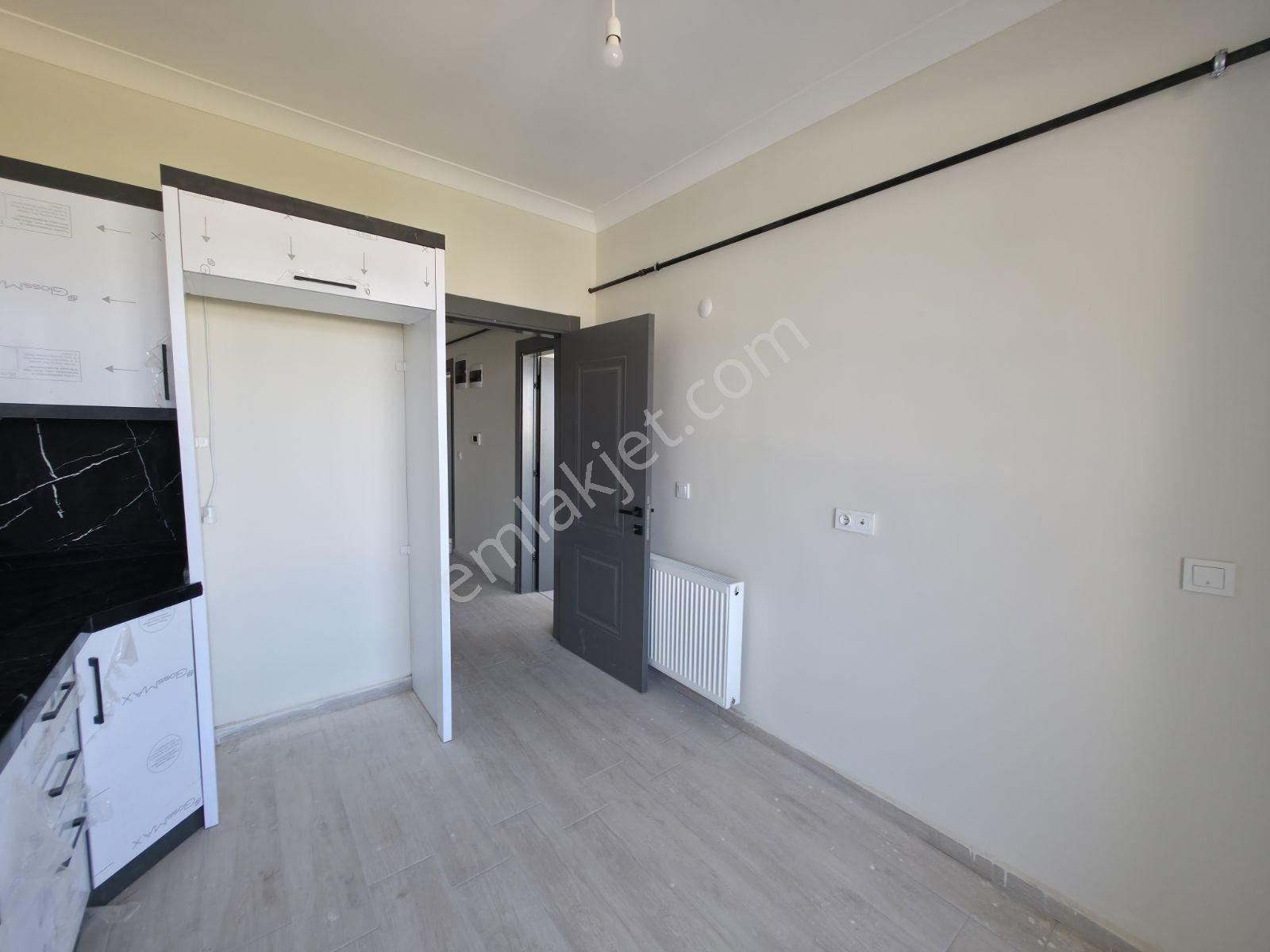 Burhaniye Cumhuriyet Mah. Sıfır 2+1 Kiralık Daire Ayrı Mutfak - Görsel 11