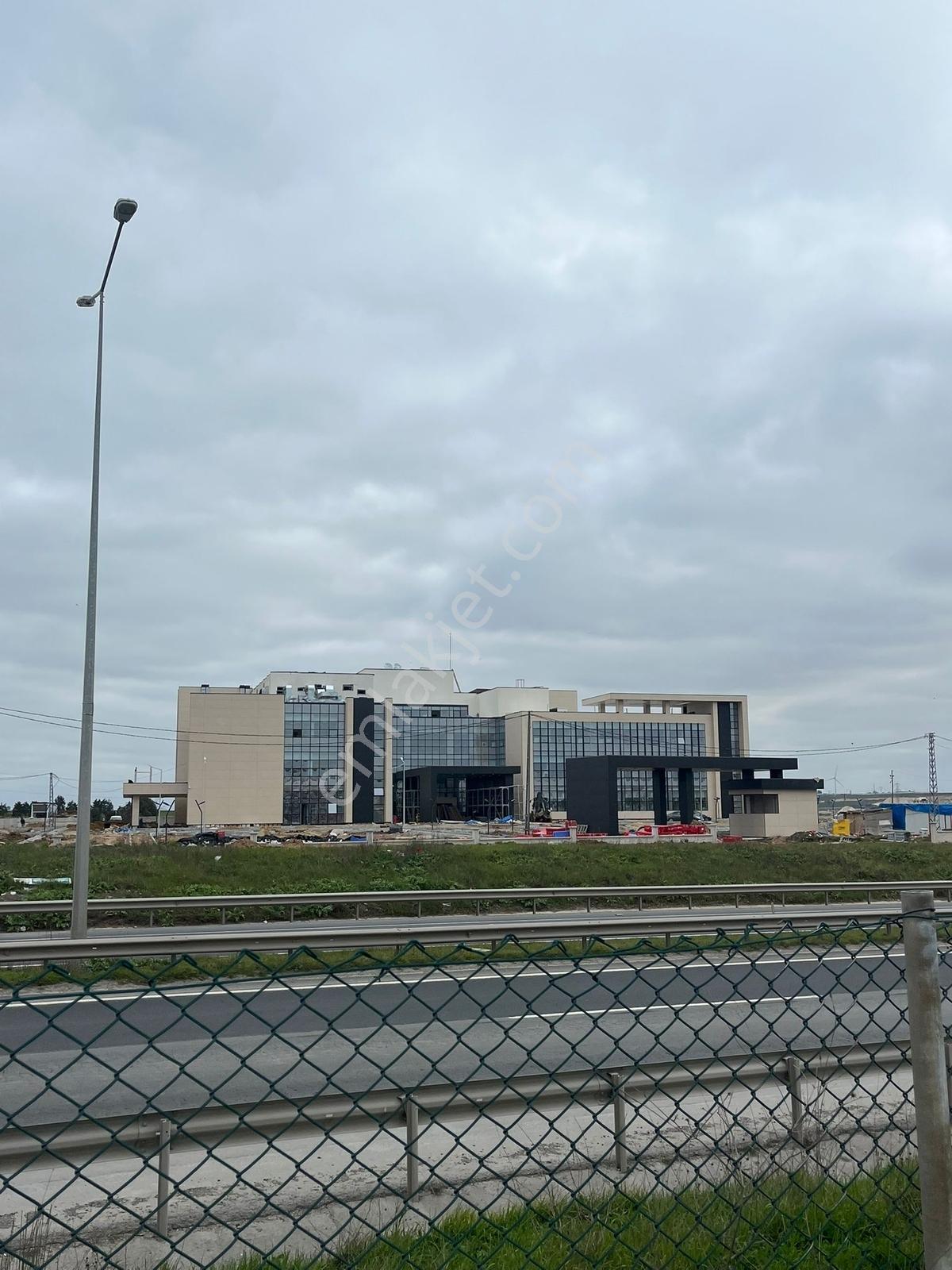 Cumhuriyet De 360m2 Devlet Hastanesine Yakın 3 Kat İmarlı Arsa - Görsel 13