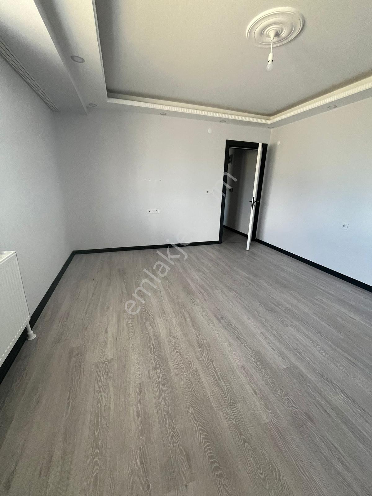 Cumhuriyet Mahallesi 1+1 Sıfır Ayrı Mutfaklı Satılık Daire - Görsel 11