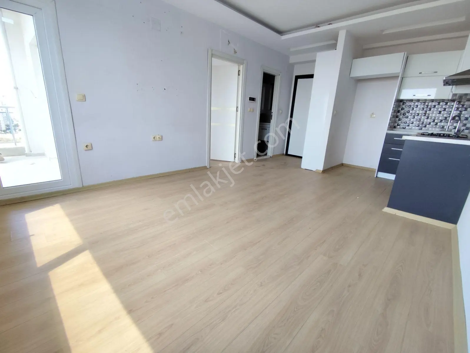 Sarıçam Gültepe Merkezi Lokasyonda 1+1 Eşyasız Kiralık Daire - Görsel 3