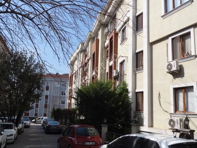 Altıntepe Kombili K.garajlı Bahçeli Satılık 1+1 Giriş Daire 65m2 - Görsel 2