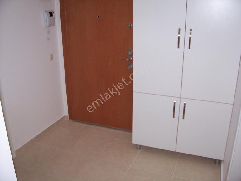 Altıntepe Kombili K.garajlı Bahçeli Satılık 1+1 Giriş Daire 65m2 - Görsel 9