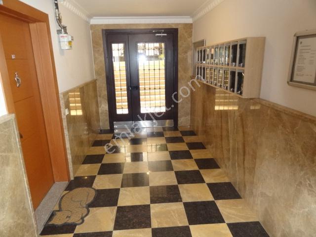 Altıntepe Kombili K.garajlı Bahçeli Satılık 1+1 Giriş Daire 65m2 - Görsel 7