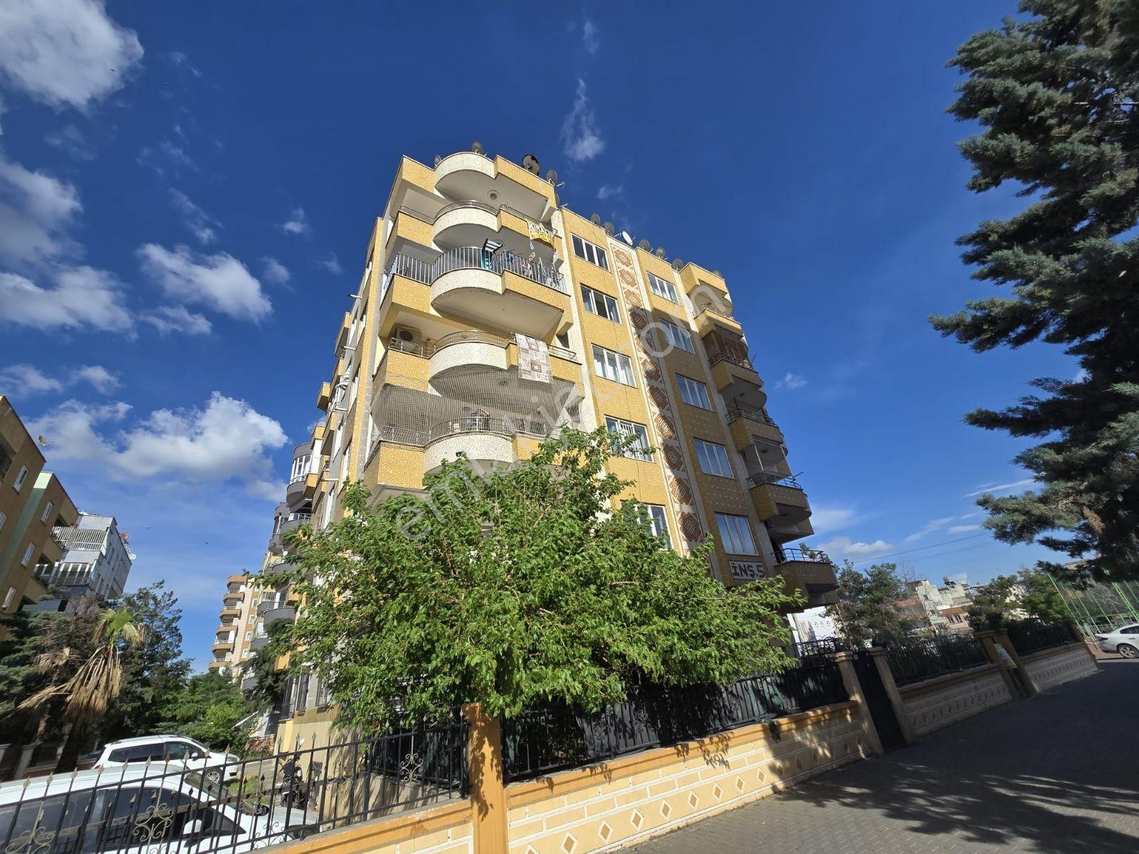 Azger Emlaktan Karşıyakada 4+1 Kiralık Daire - Görsel 7