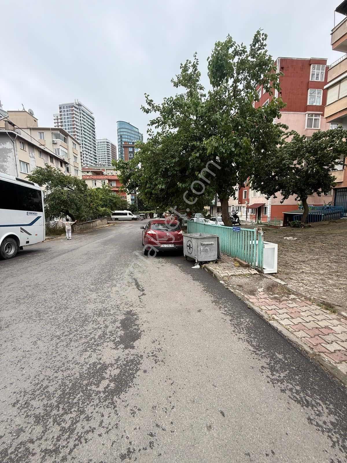 Cevizli Savaş Sokak Balkonlu Ferah Kombili 2+1 Daire - Görsel 25