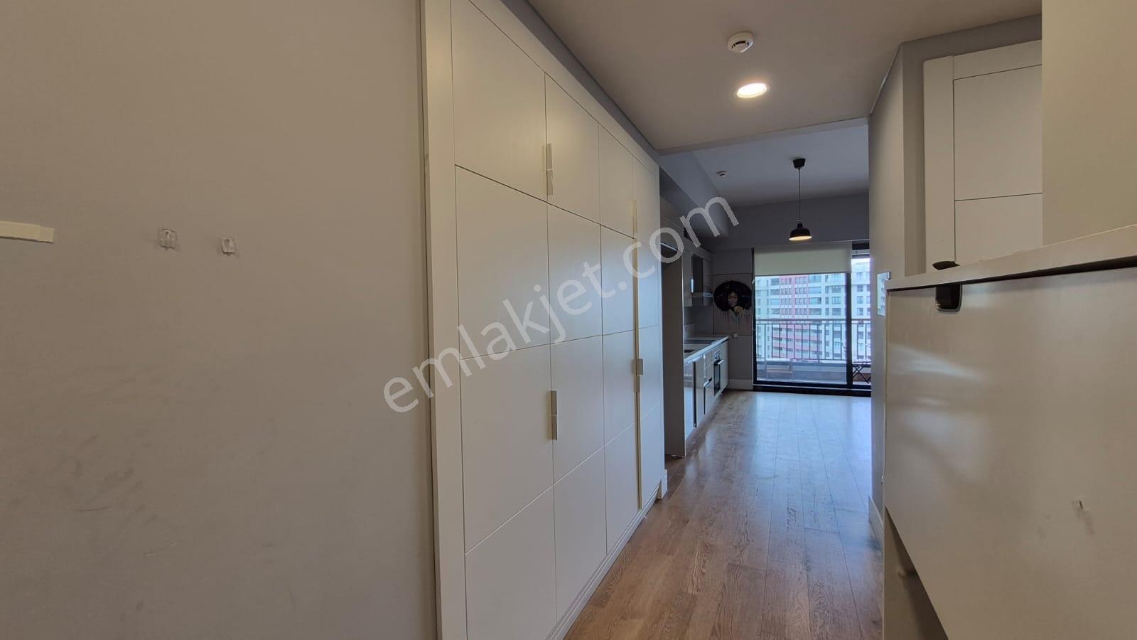 Sinpaş Kule Büyük Tip 1+1 Balkonlu Mazaralı Kiralık Daire - Görsel 23