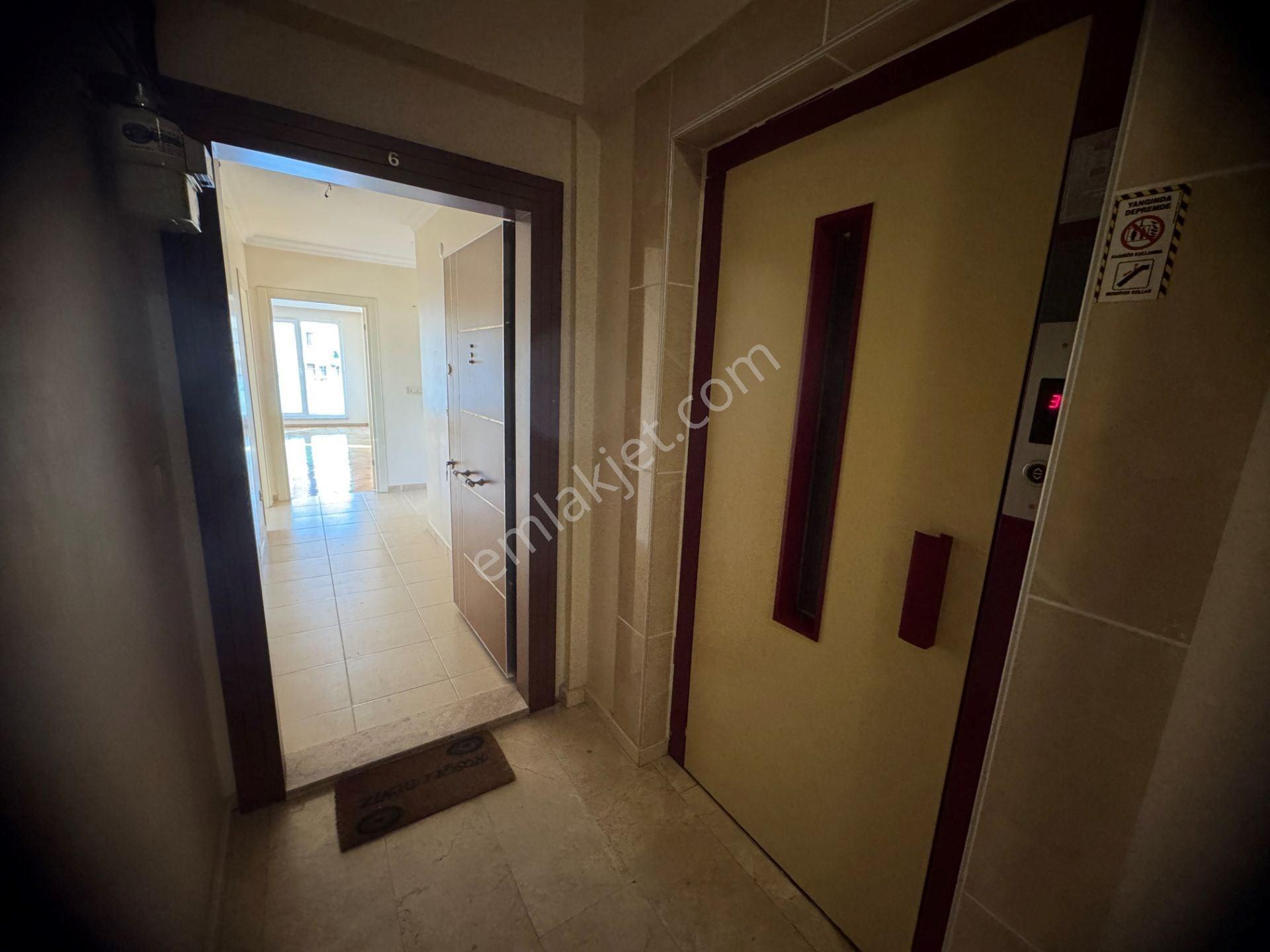 Ataşehir İnönü'de; Balkonlu Geniş, Ferah, Bakımlı 3+1 Daire - Görsel 33