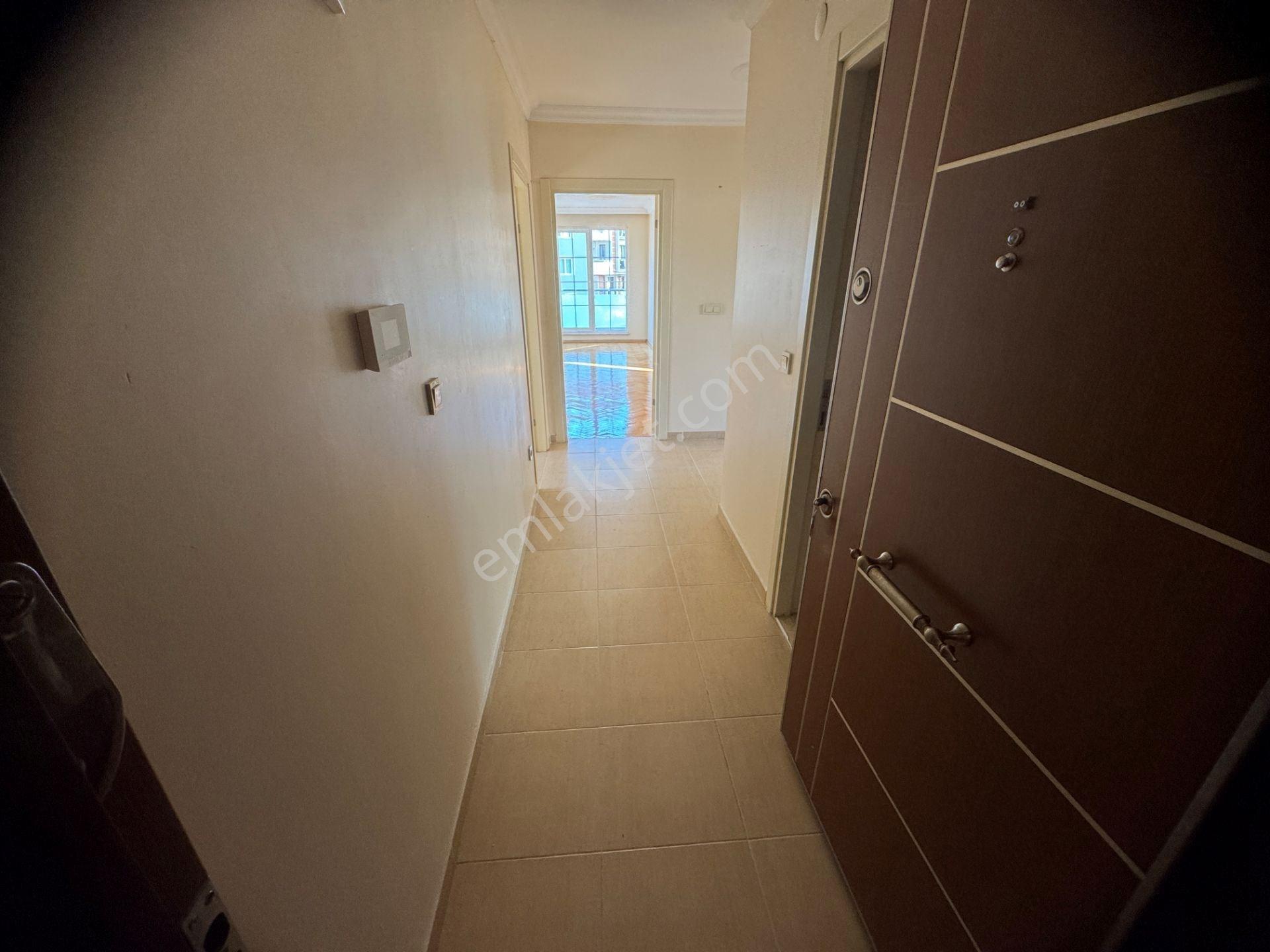 Ataşehir İnönü'de; Balkonlu Geniş, Ferah, Bakımlı 3+1 Daire - Görsel 32