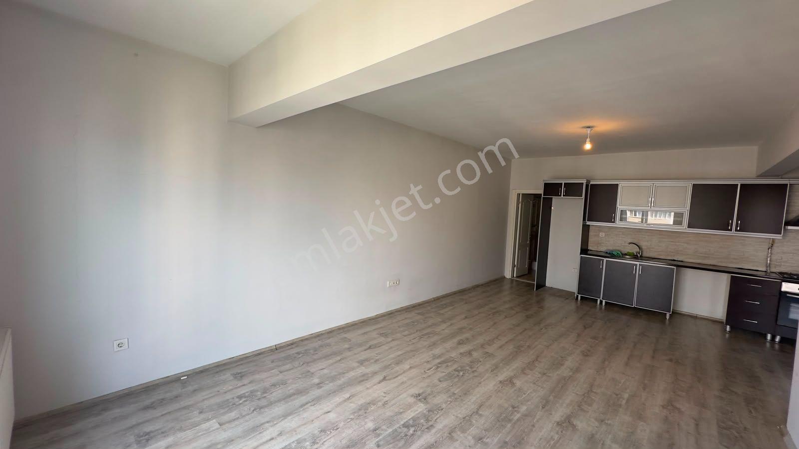 Beylikdüzü Site Metrobüse 3 Dk Ferah Geniş 1+1 Kiralık Daire - Görsel 10