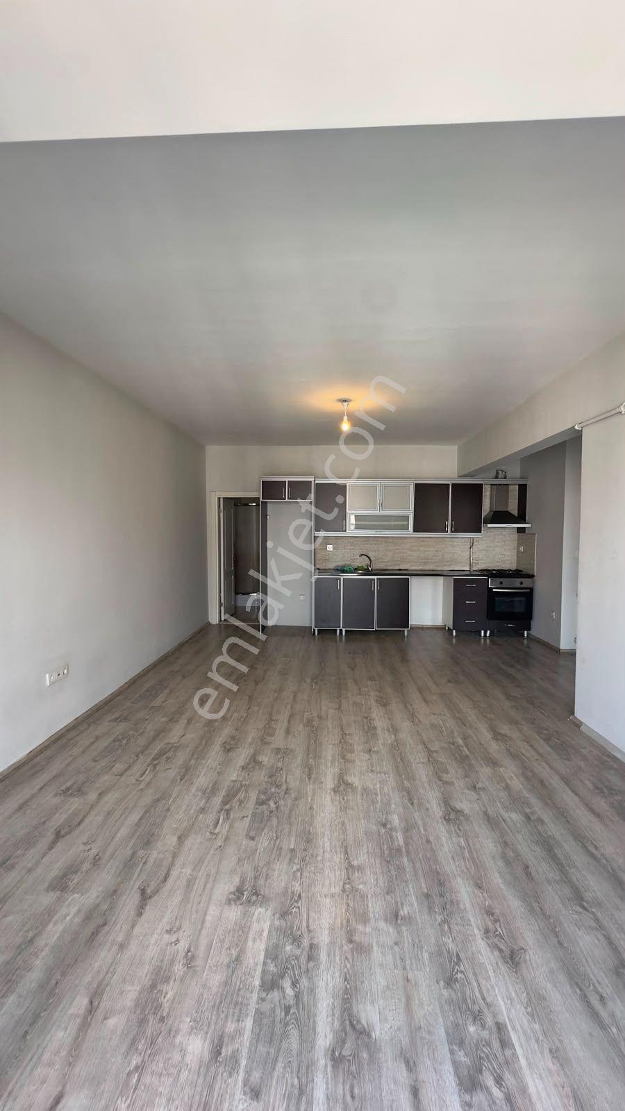 Beylikdüzü Site Metrobüse 3 Dk Ferah Geniş 1+1 Kiralık Daire - Görsel 5