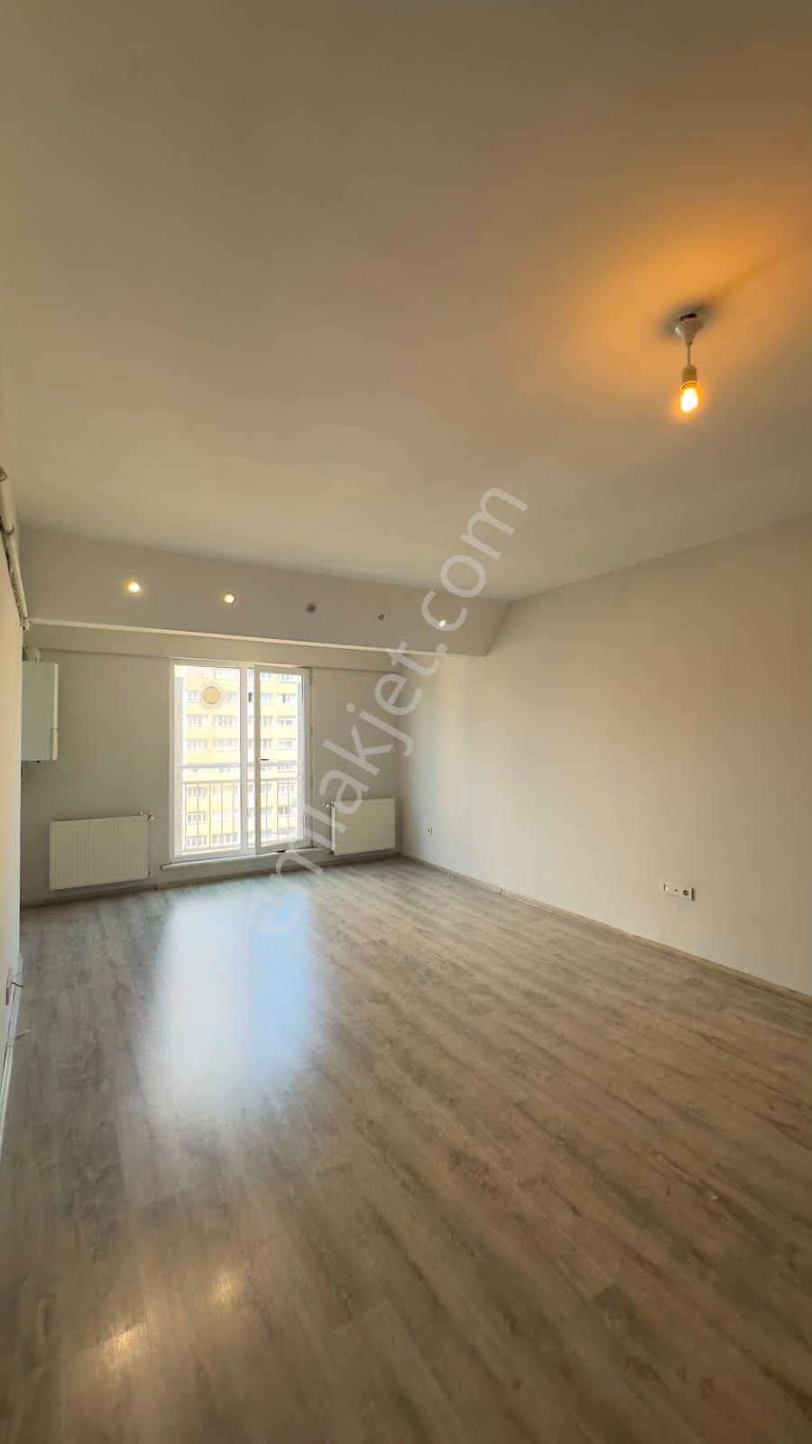 Beylikdüzü Site Metrobüse 3 Dk Ferah Geniş 1+1 Kiralık Daire - Görsel 24