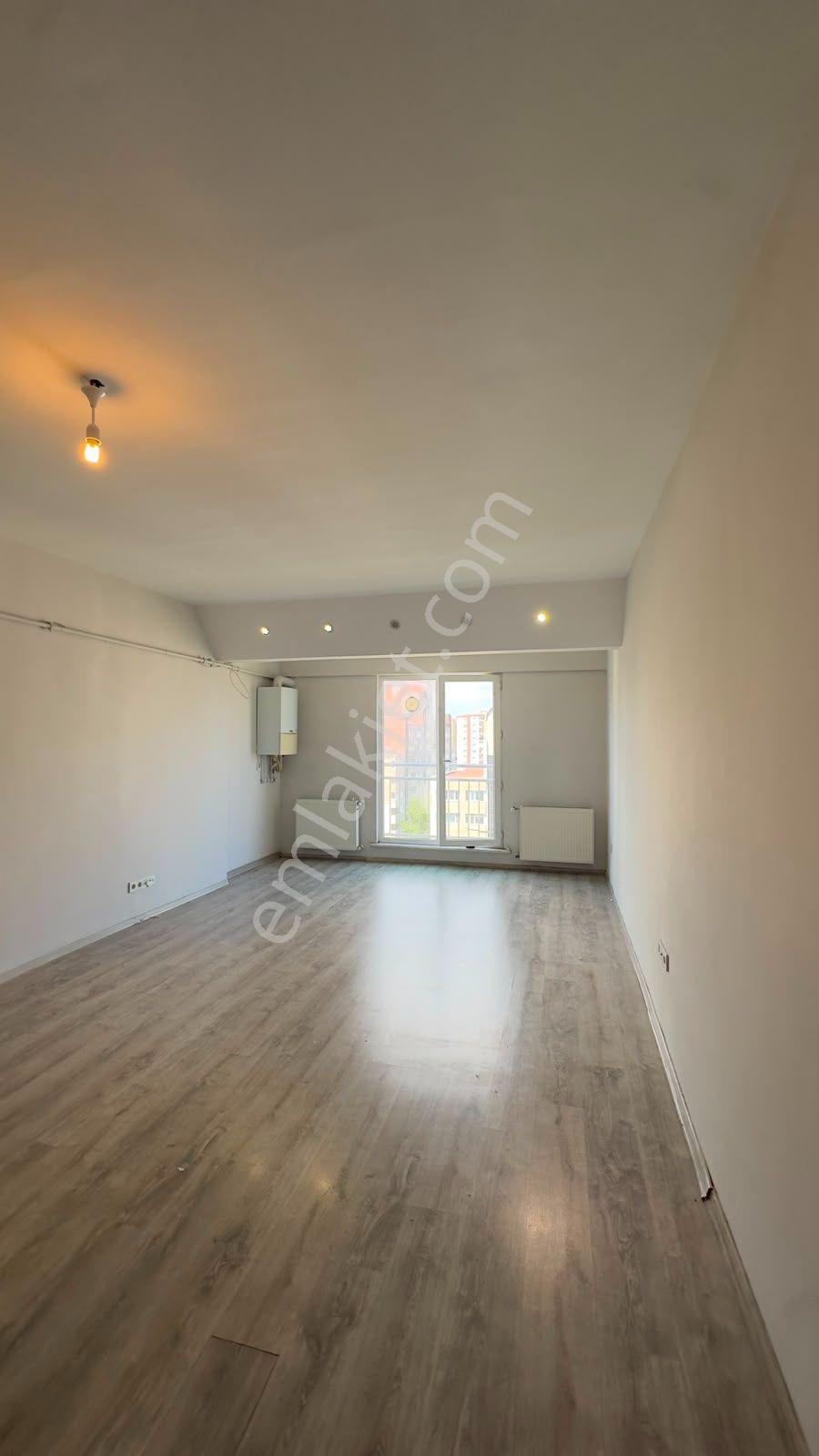 Beylikdüzü Site Metrobüse 3 Dk Ferah Geniş 1+1 Kiralık Daire - Görsel 17