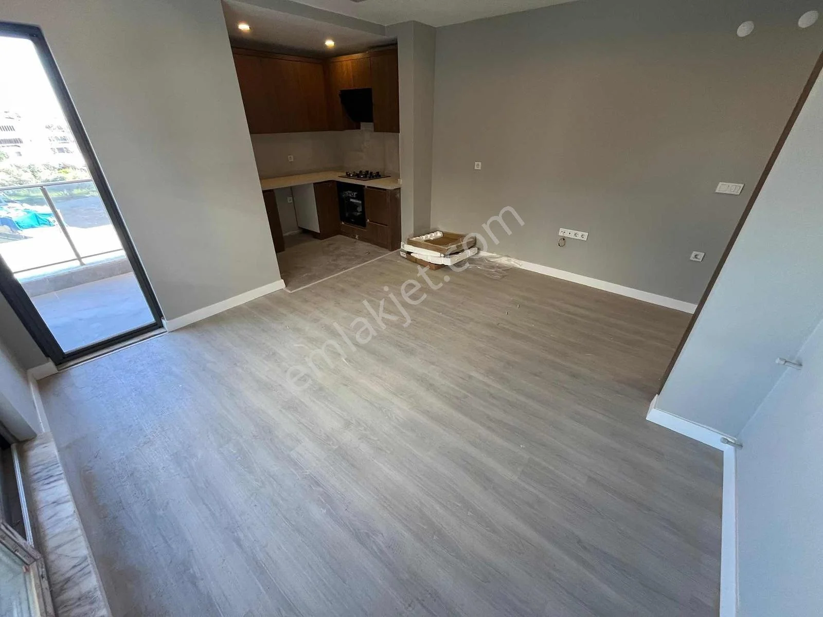Ikeaya 1 Km | Havuzlu Site İçerisinde Sıfır İskanlı Daire - Görsel 5