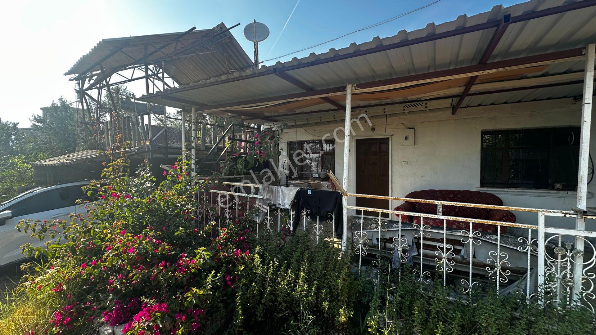 Antalya Beykonak Mahallesi'nde Manzaralı Müstakil Ev Ve Bahçesi - Görsel 17