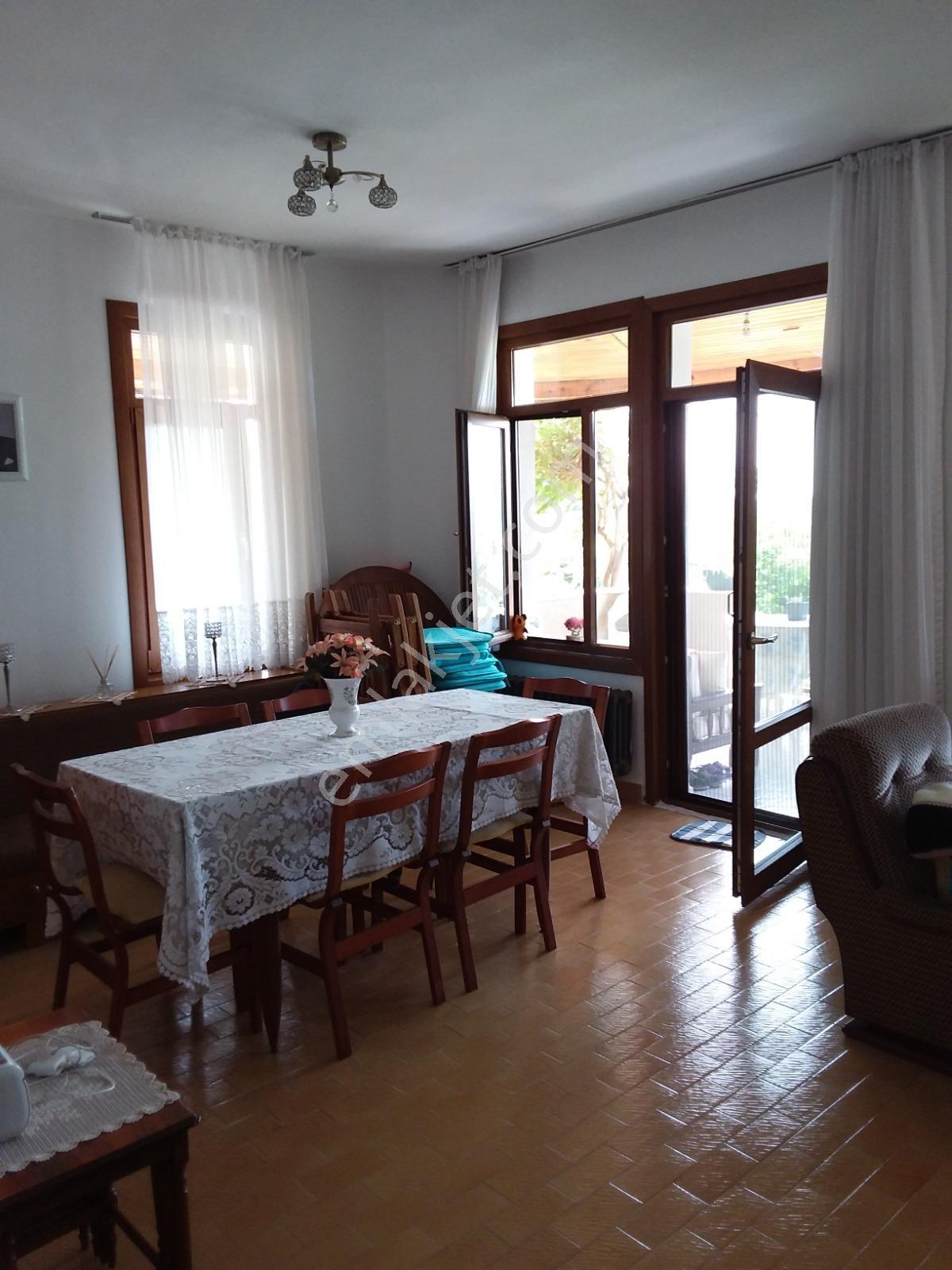 Karamürsel Ereğlide Site İçinde Full Eşyalı Kiralık Villa - Görsel 13