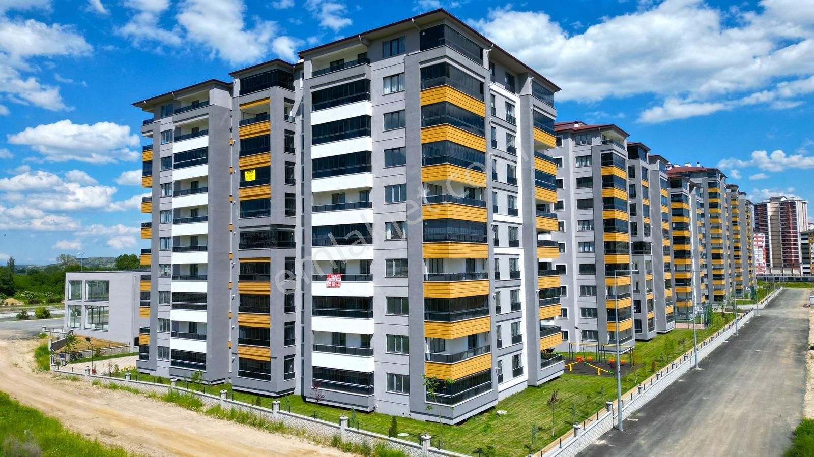 -garanti Emlak'tan, Çocuklu Ailelere Özel, Parka Cepheli 3+1 Lüx - Görsel 2