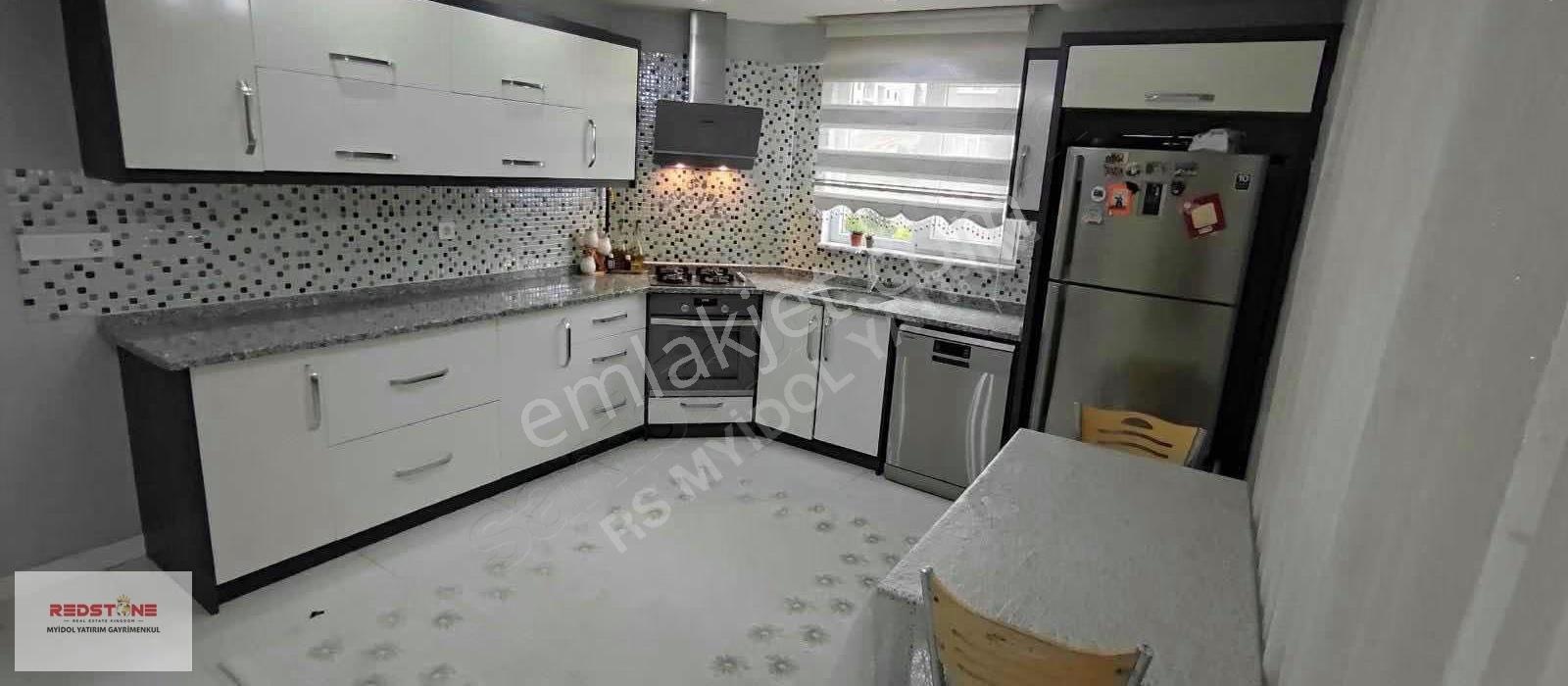 Redstone Myidol Gayrimenkulden Şemiklerde Satılık 3+1 Daire - Görsel 33