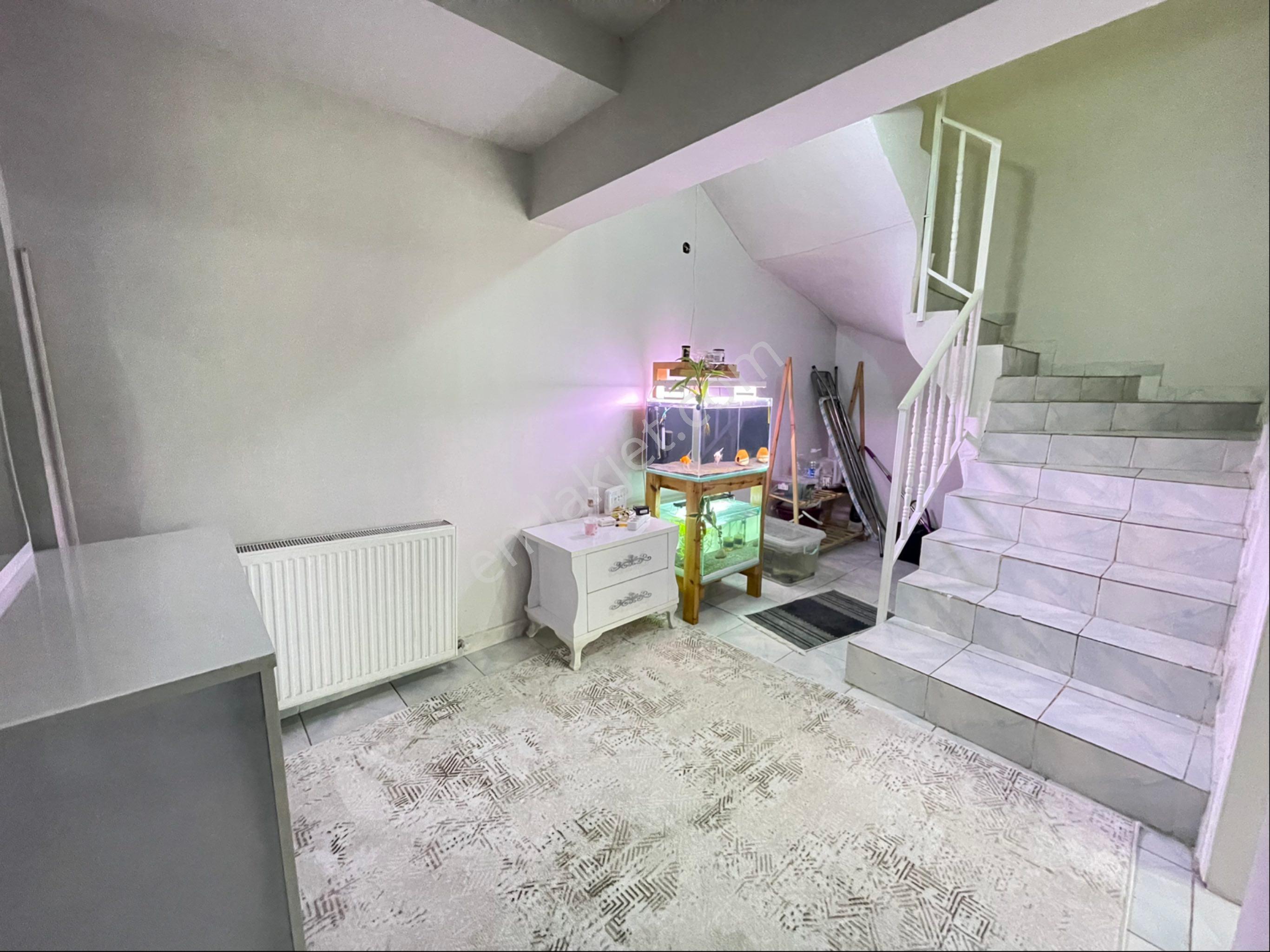 Acil Kiralık – Full Eşyalı 3+1 Ters Dubleks - Görsel 10