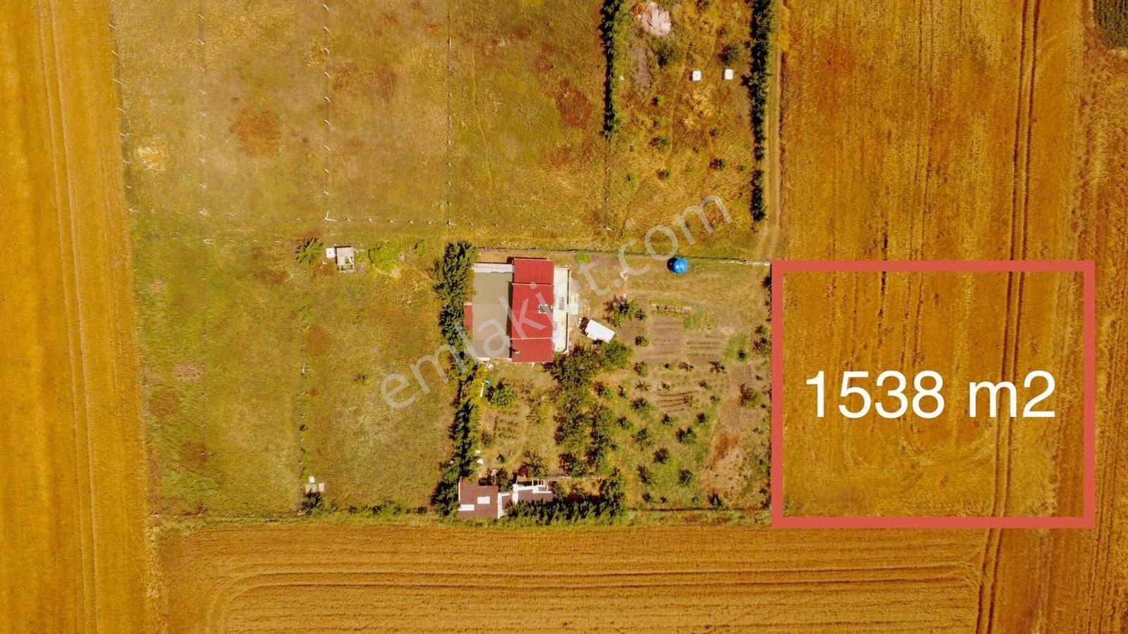 Fenerköy De 1.500 M2 Satılık Hisse
