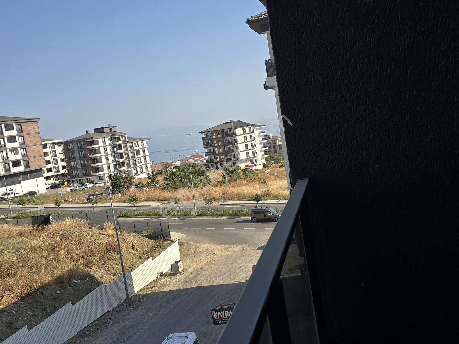 Atatürk Mahallesi Eşyalı Ara Kat Kiralık 1+1 Daire - Görsel 24