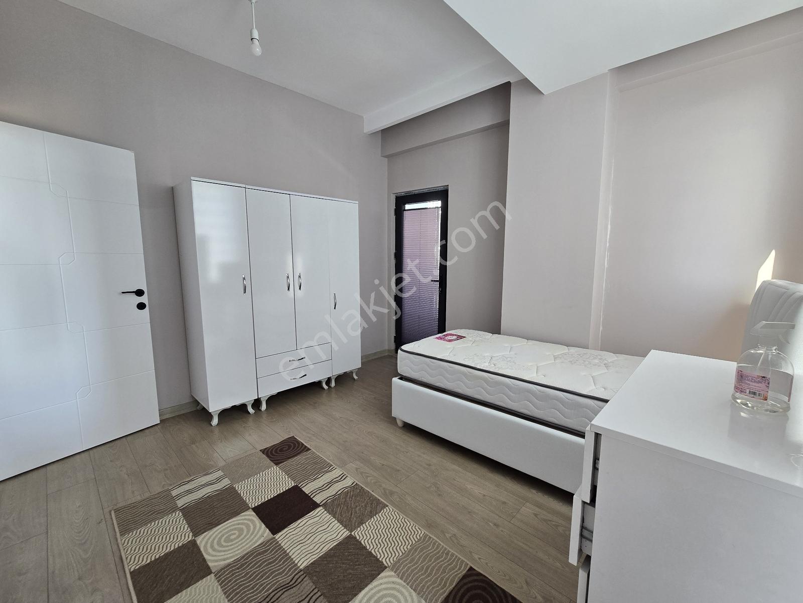 Atatürk Mahallesi Eşyalı Ara Kat Kiralık 1+1 Daire - Görsel 15