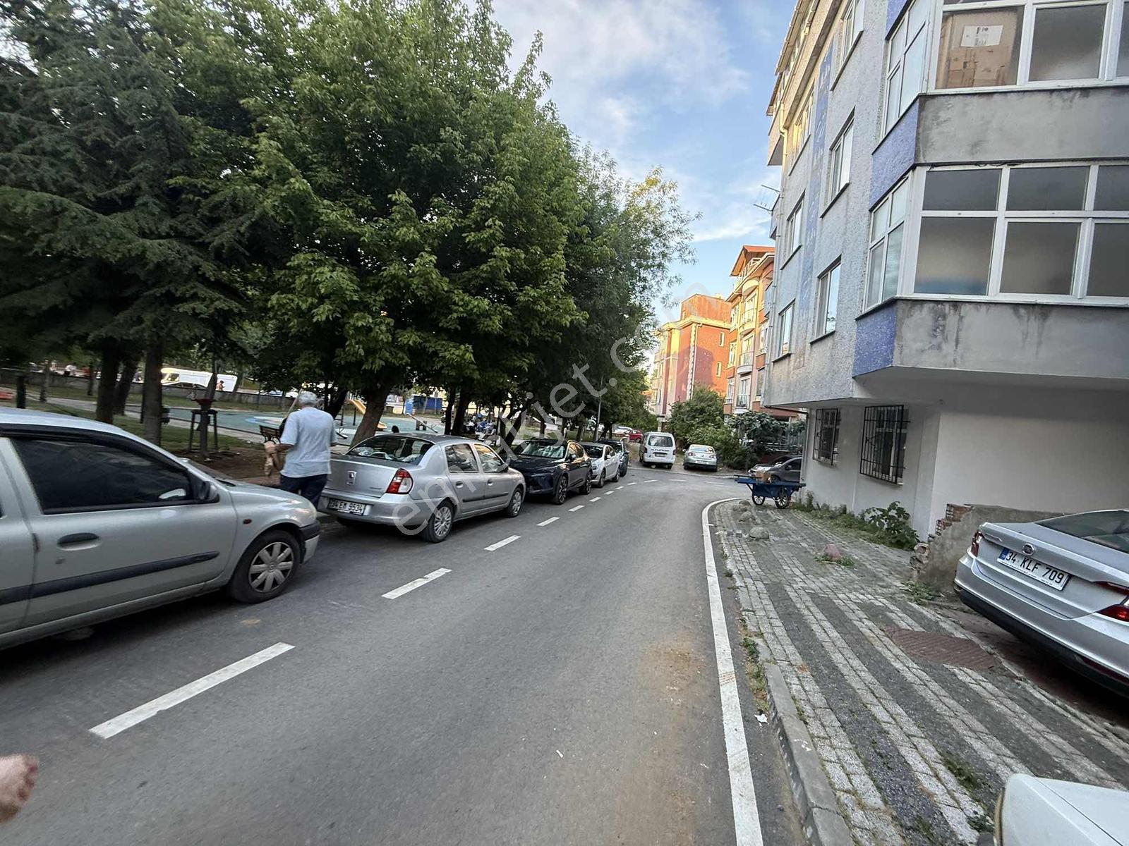 Fl Emlaktan Bulgurlu Metro Yakını 1+1 Full Eşyalı Bahçe Kat - Görsel 11