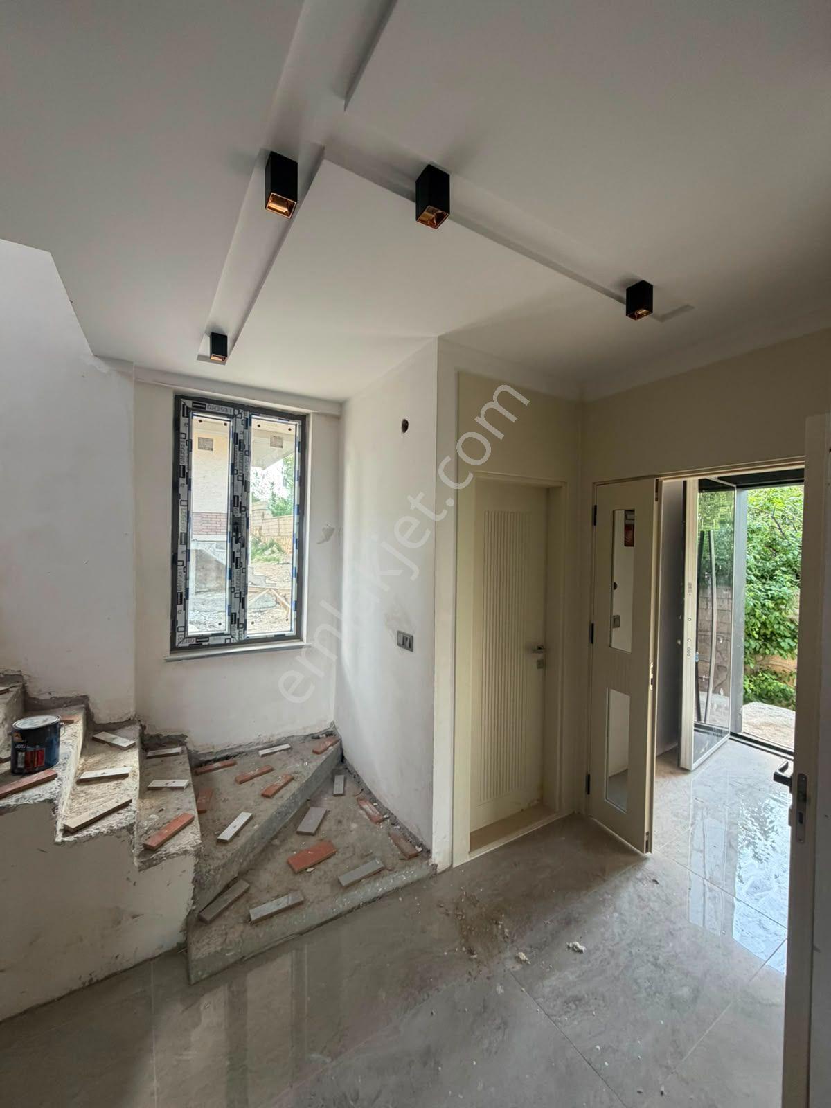 Edremit'te Satılık Ultra Lüks Deniz Manzaralı Site İçi Dublex Villa - Görsel 23