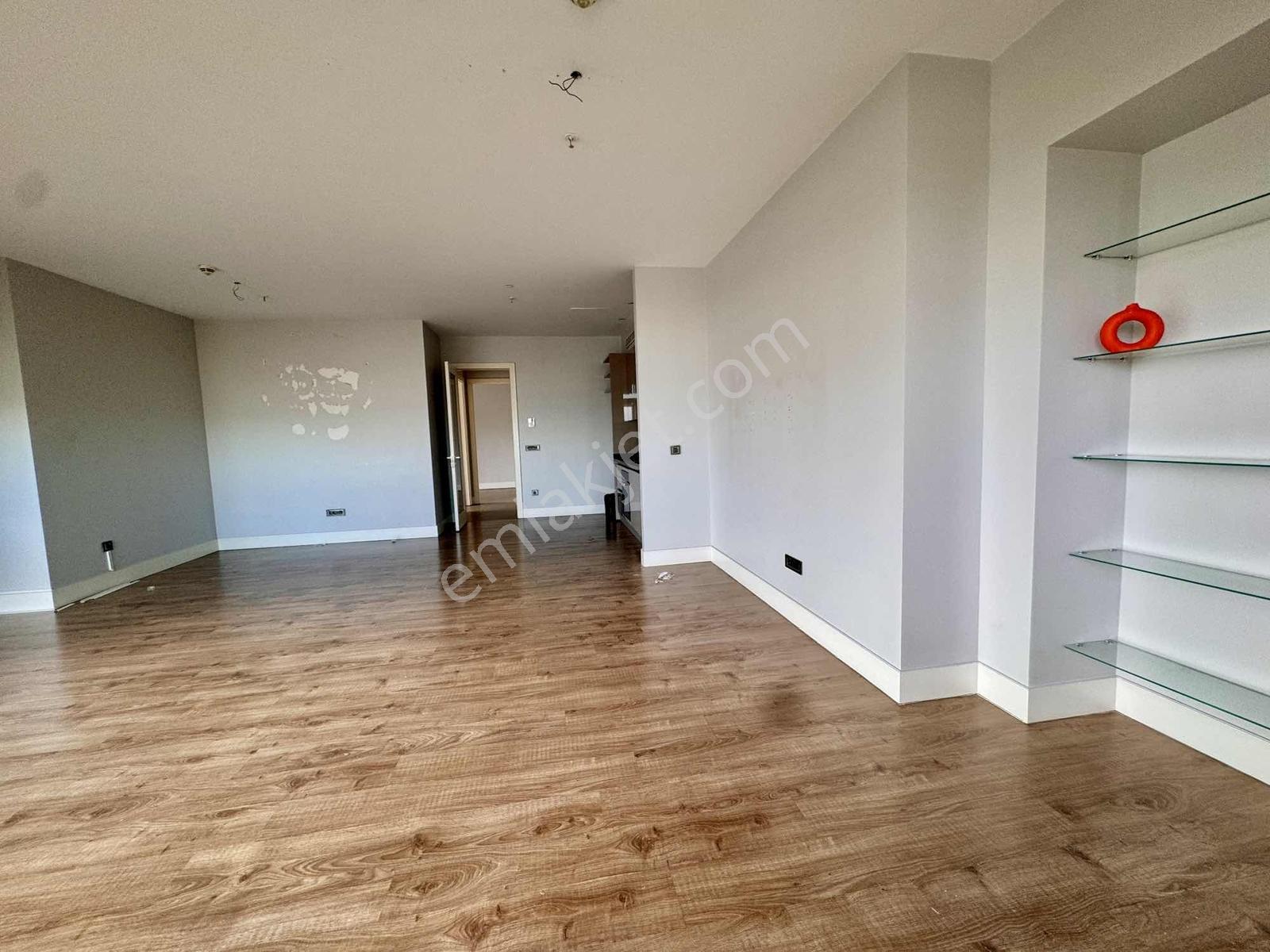 Metropol İstanbul C1 Blok Teraslı 2+1 Kiralık Ofis - Görsel 31
