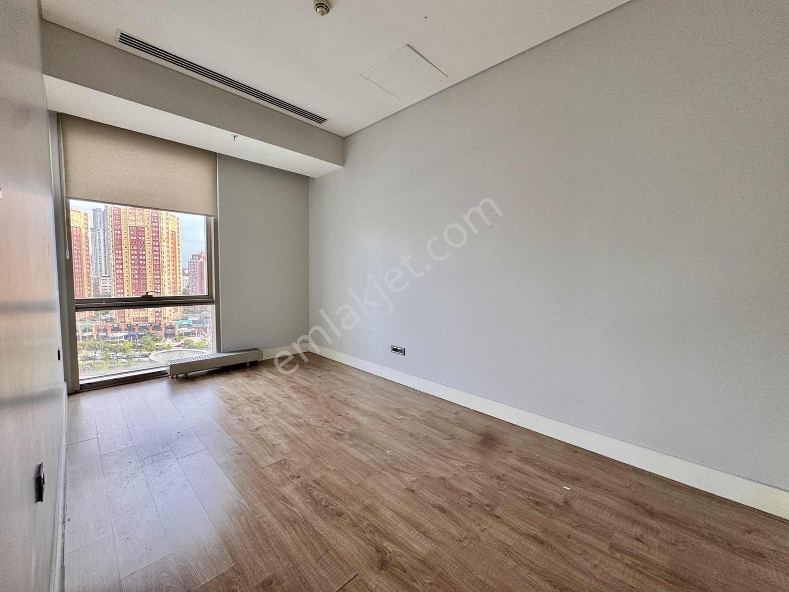 Metropol İstanbul C1 Blok Teraslı 2+1 Kiralık Ofis - Görsel 17