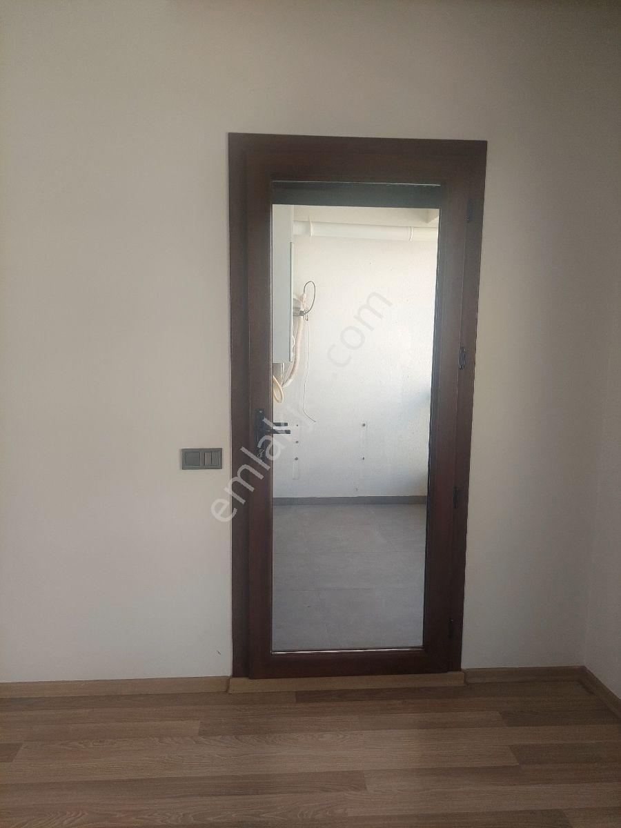 Gazi Mah De Yeni Binada Asansörlü Kiralık Daire - Görsel 12