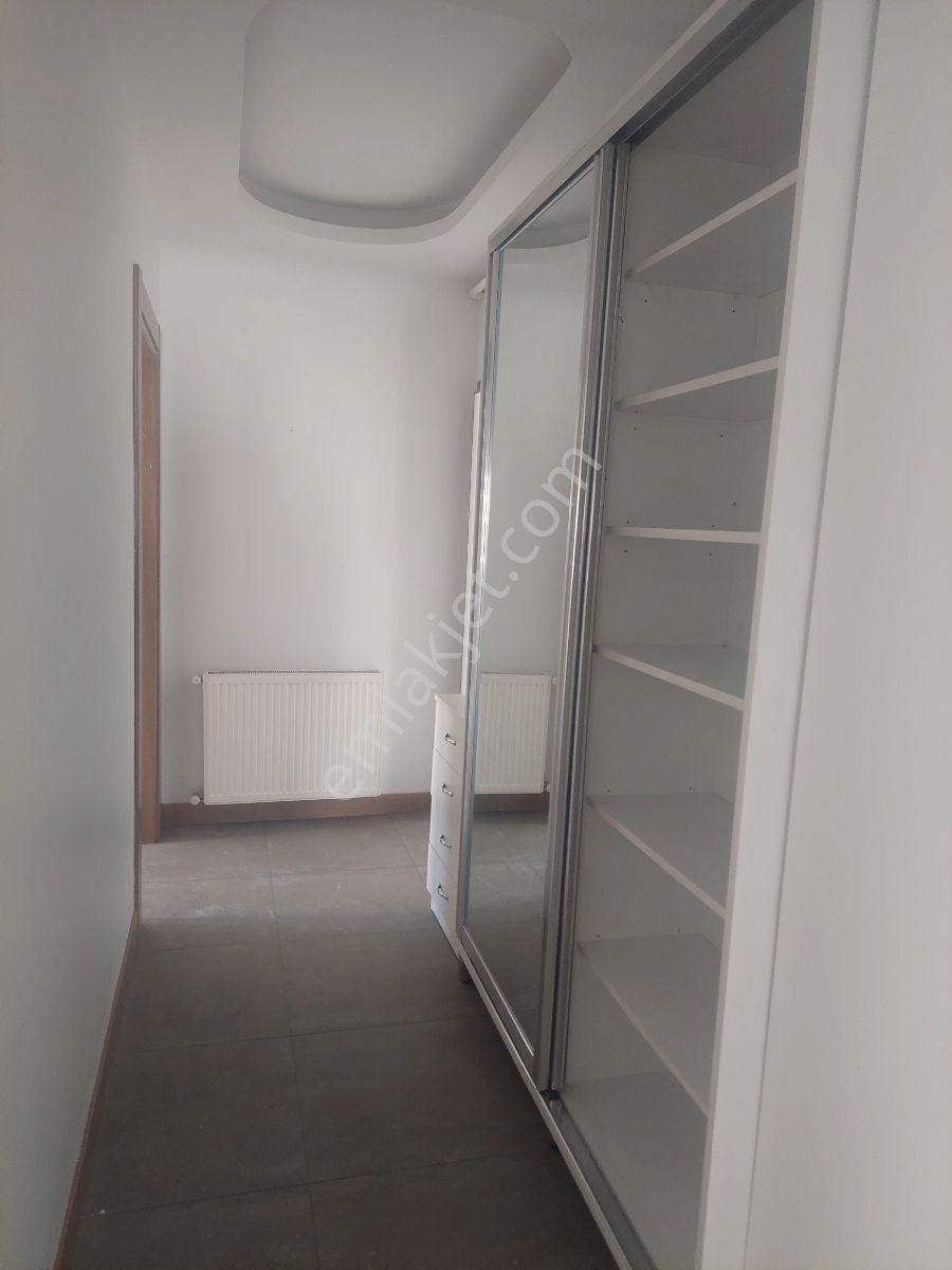 Gazi Mah De Yeni Binada Asansörlü Kiralık Daire - Görsel 24