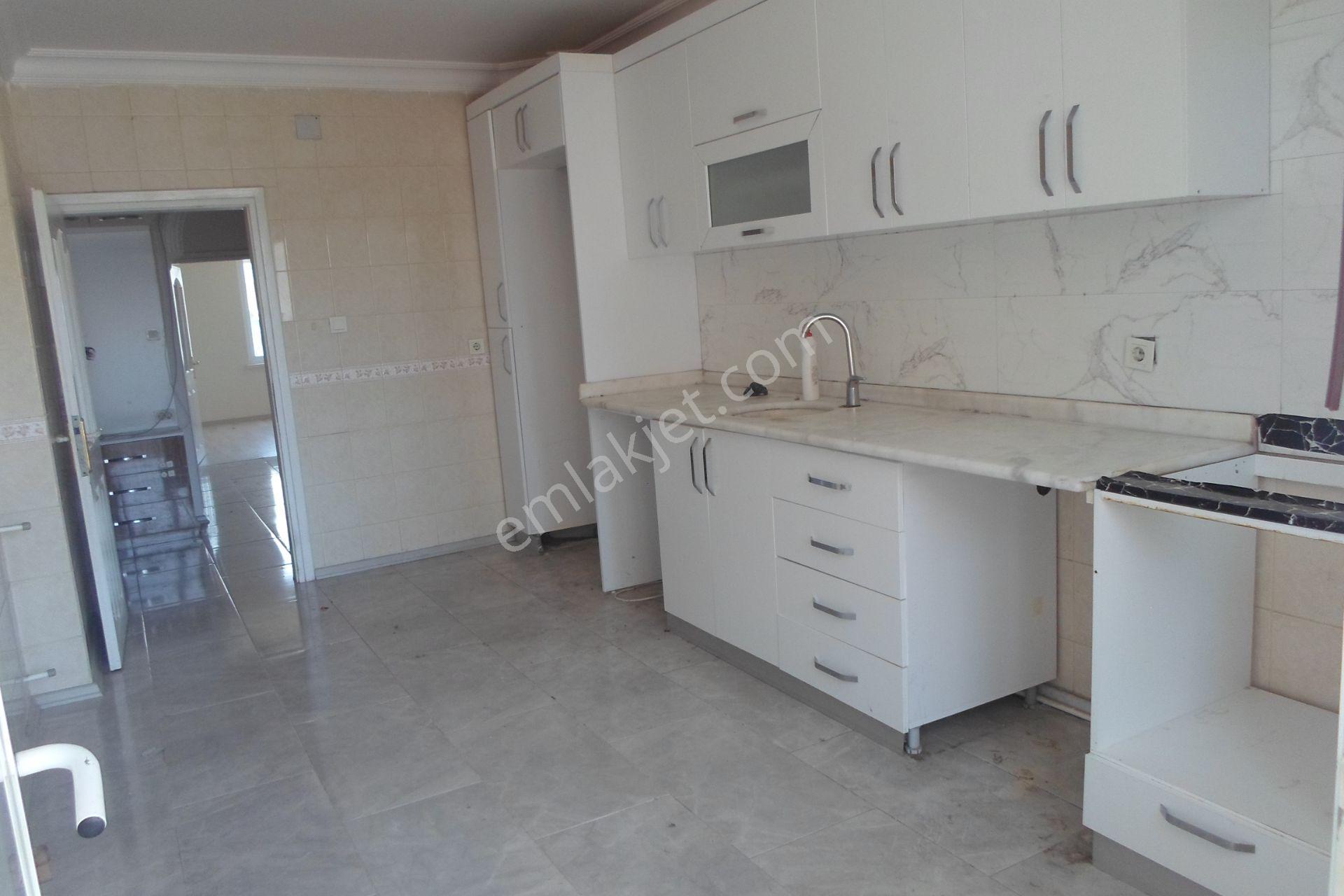 Aylık Mezitli Mükemmel Lokasyon Geniş 3+1 Kiralık Daire.... - Görsel 16