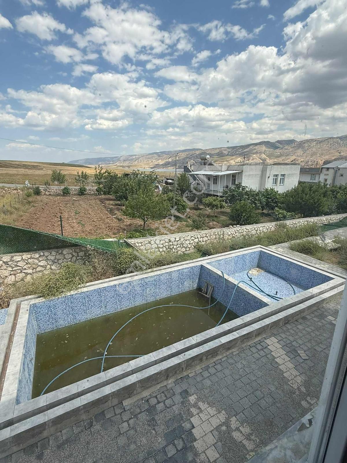 Batman Kılıç Köyünde Satılık 1300 M2 Arsa İçinde Triplex Villa - Görsel 23