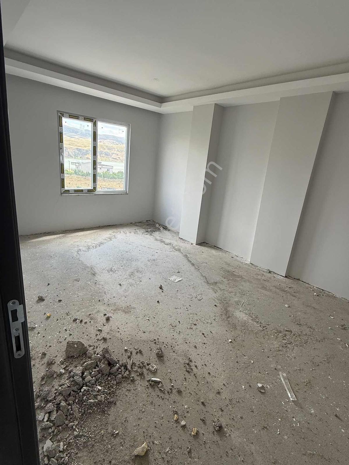 Batman Kılıç Köyünde Satılık 1300 M2 Arsa İçinde Triplex Villa - Görsel 27