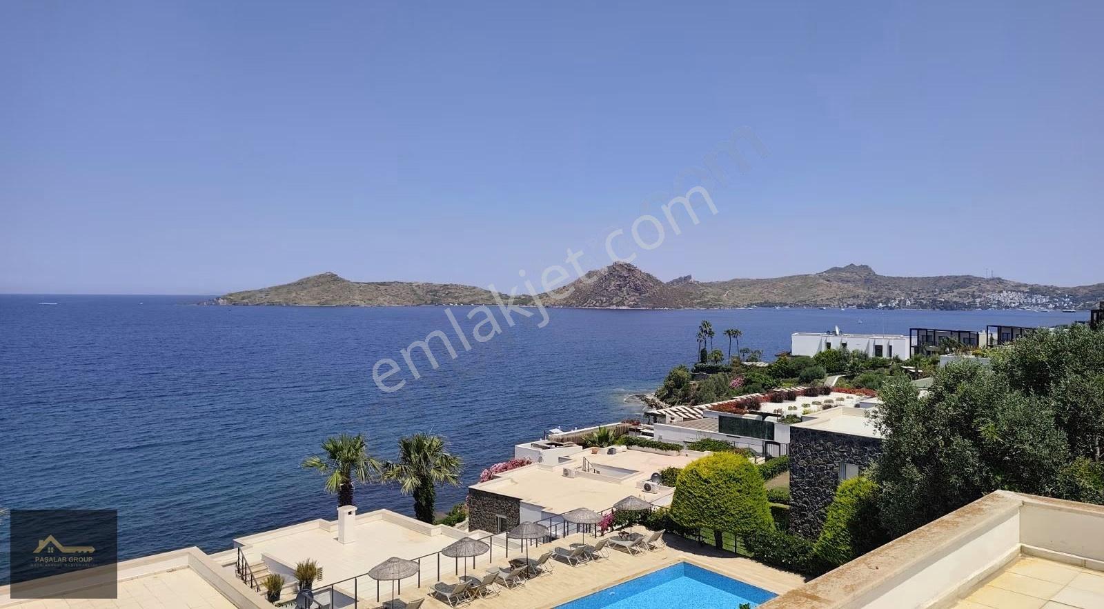 Yalıkavak Denize Sıfır Sitede Kiralık Bahçeli 2+1