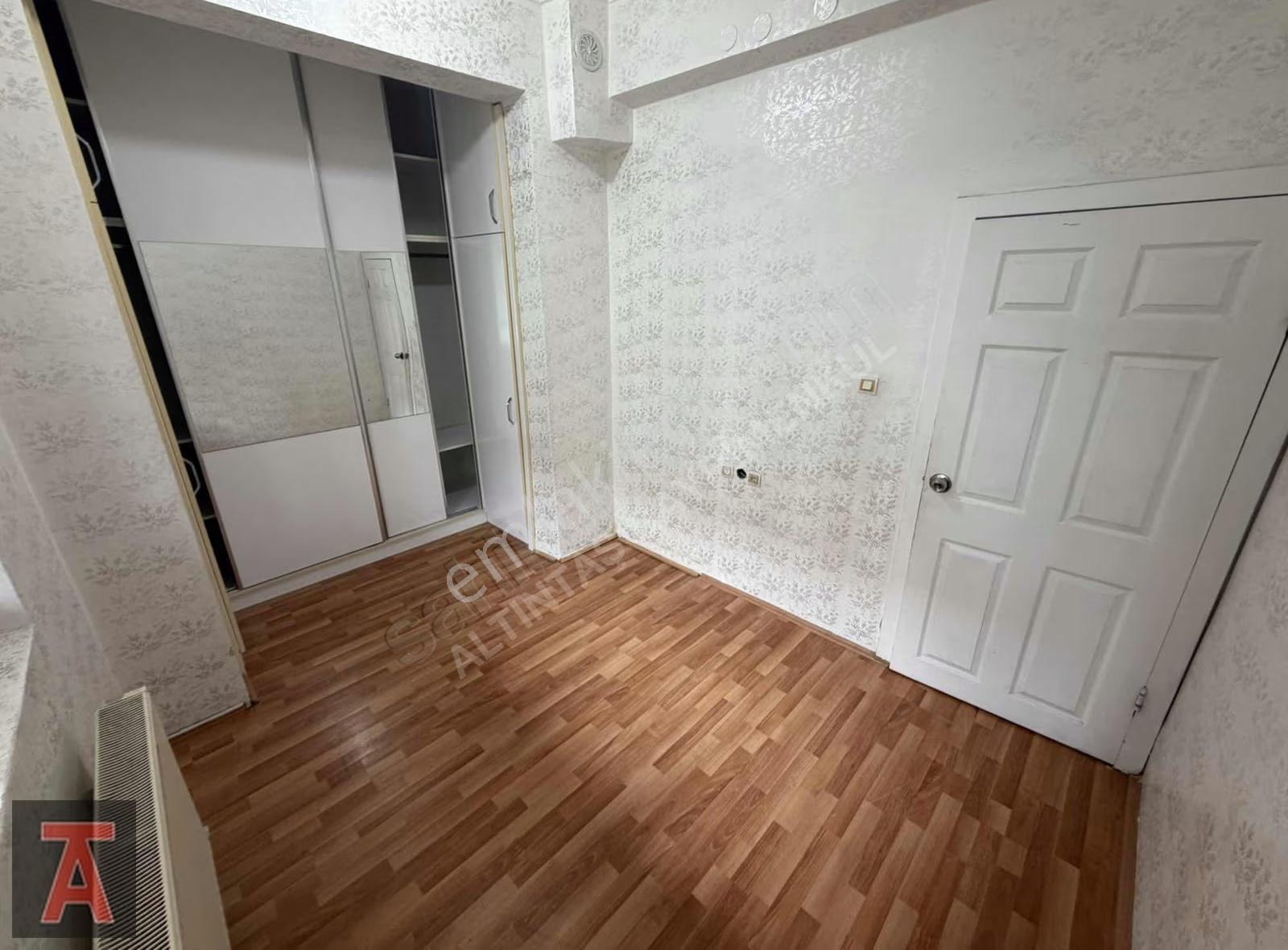 Elvan Kürşat Caddesi Yakını Köşe Başı Ön Cephe Ferah 2+1 Daire - Görsel 16