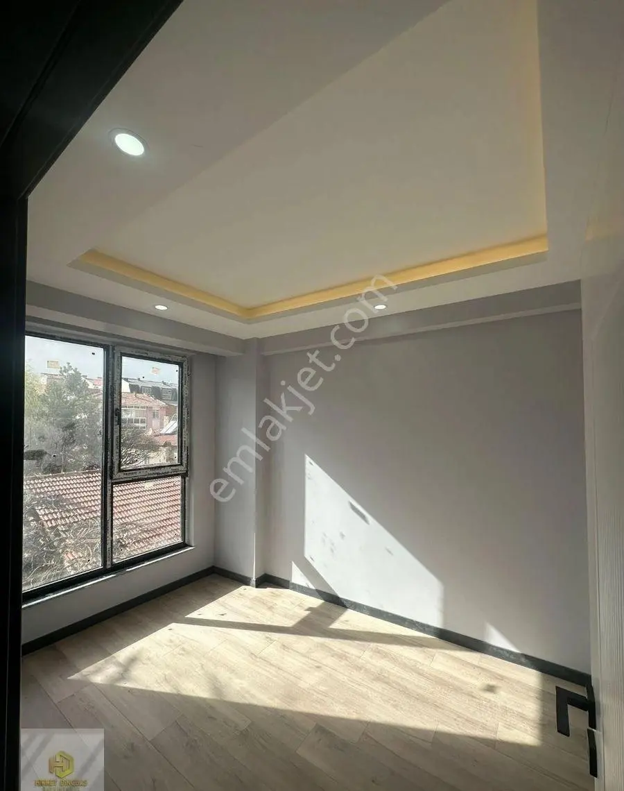 Şirintepe Mahallesinde Yaylapınar Caddesi Yakını Satılık Sıfır 1+1 Daire - Görsel 3