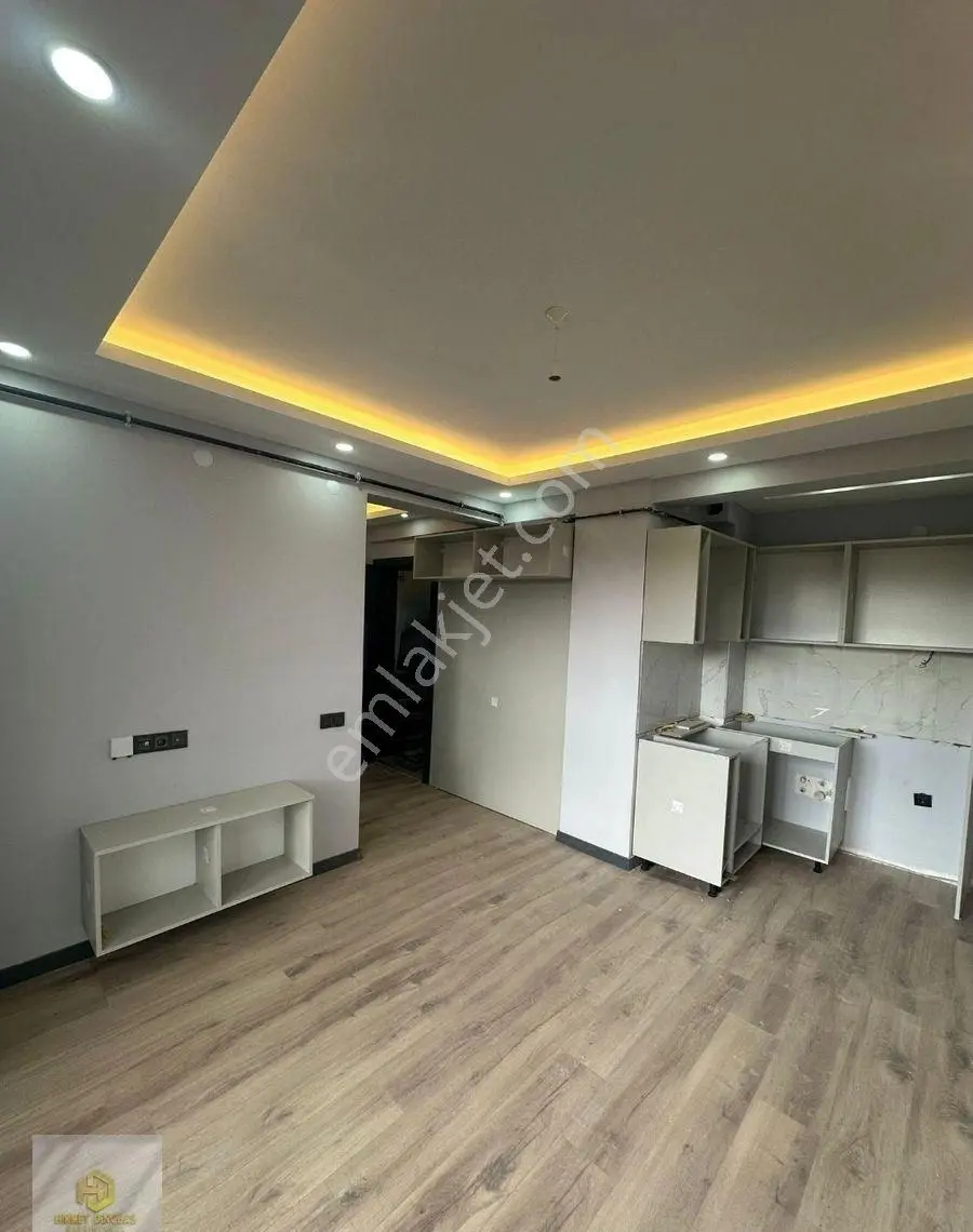Şirintepe Mahallesinde Yaylapınar Caddesi Yakını Satılık Sıfır 1+1 Daire - Görsel 4