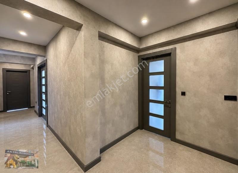 Aktel Residence Satış Ofisinden 5+1 257m² Göl Manzaralı Kiralık - Görsel 6