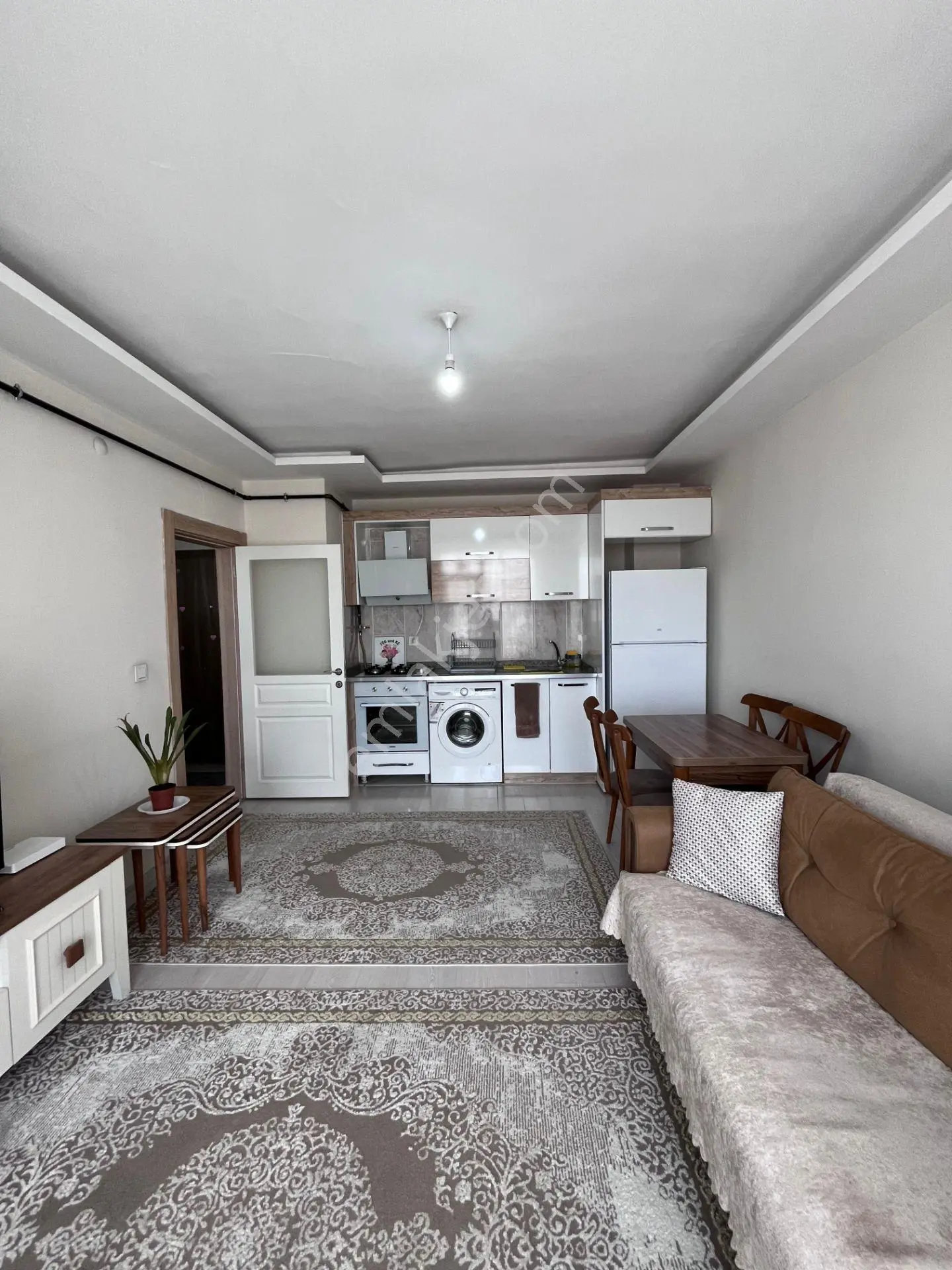 Van Avm Civarı Kiralık Eşyalı 1+1 Geniş Daire - Görsel 7