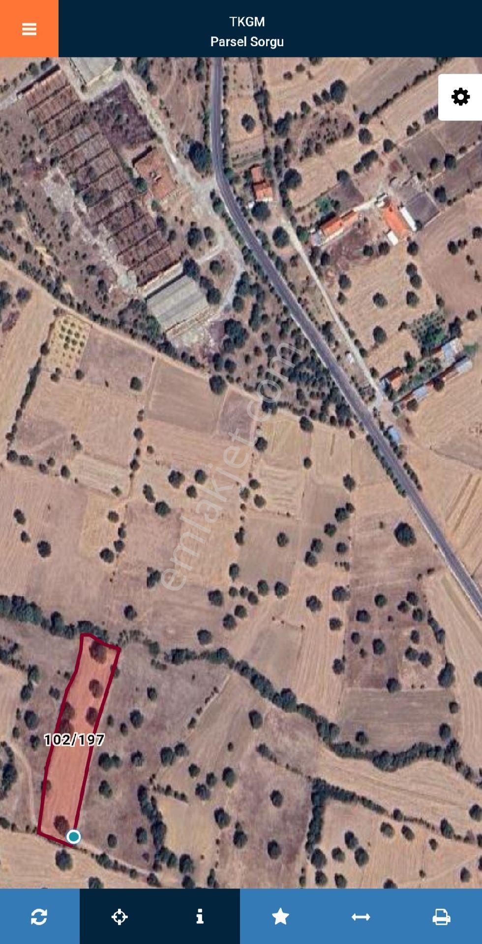 Uşak Ulubey Kışla'da 4.855 M² Köyiçi İmar Dibinde Köy Manzaralı Çok Uygun Harika Tarla. - Görsel 24