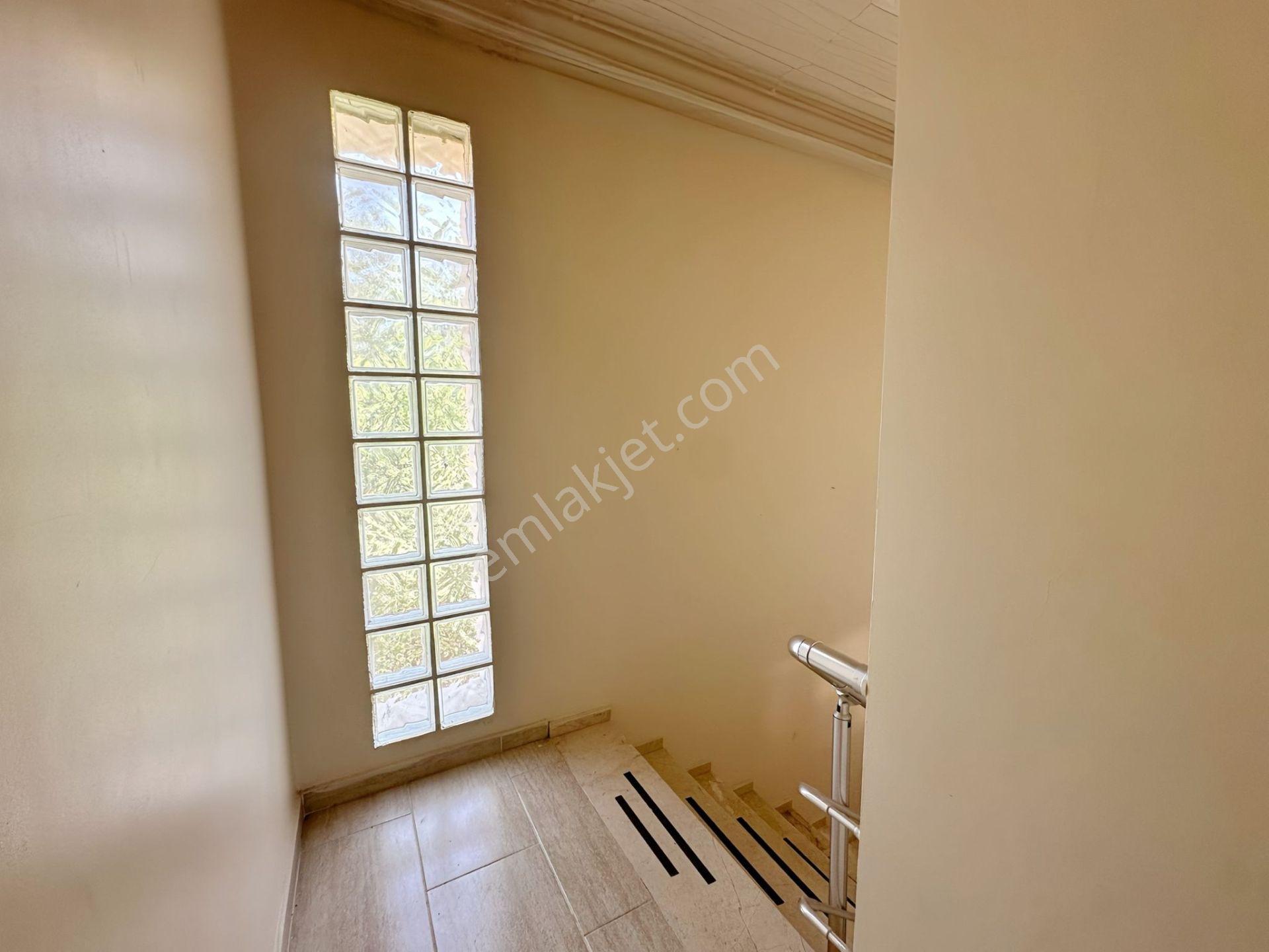 Ulamış Yeşilkent Sitesinde Kiralık Bahçeli Müstakil Villa - Görsel 15