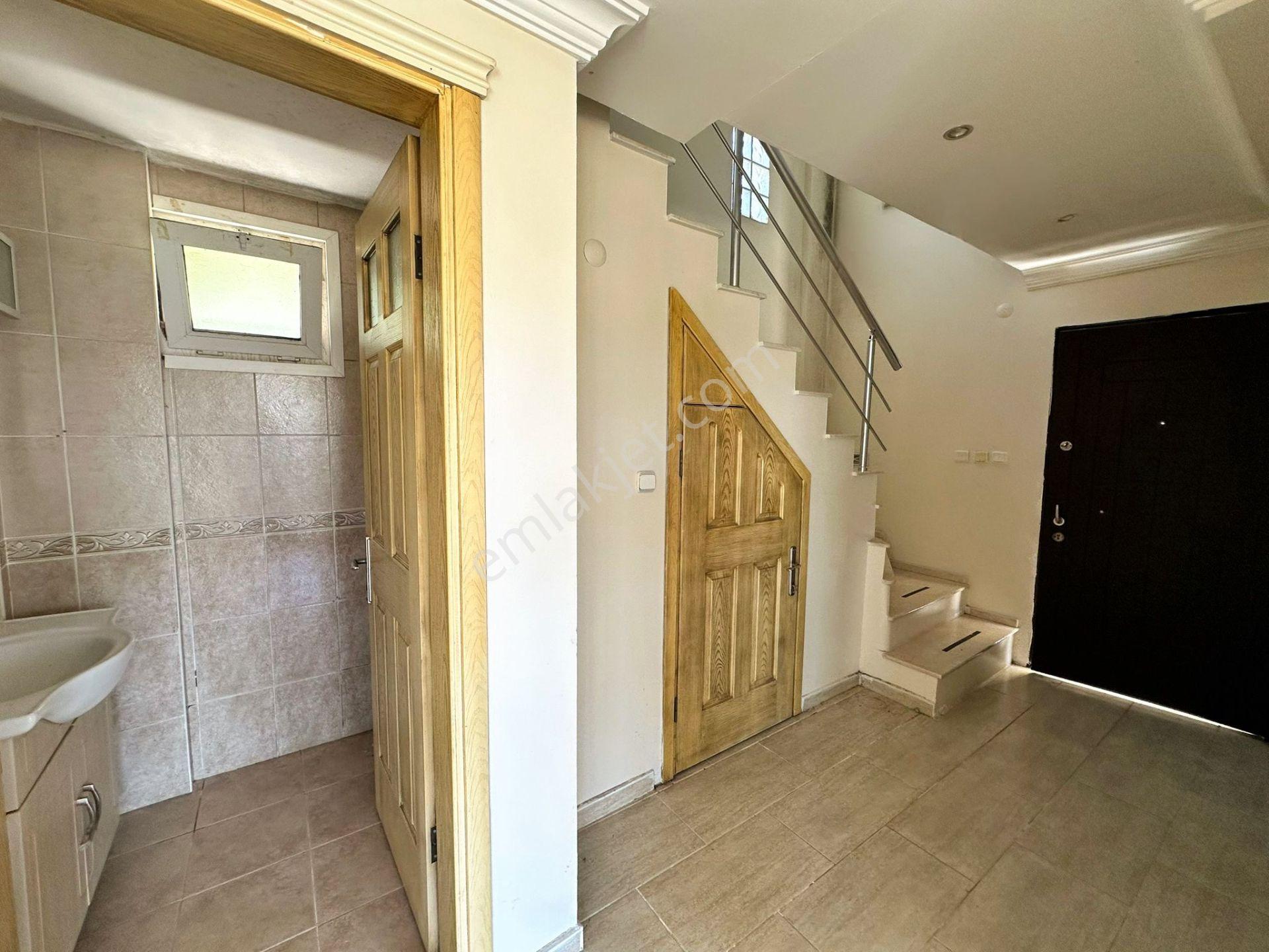 Ulamış Yeşilkent Sitesinde Kiralık Bahçeli Müstakil Villa - Görsel 12