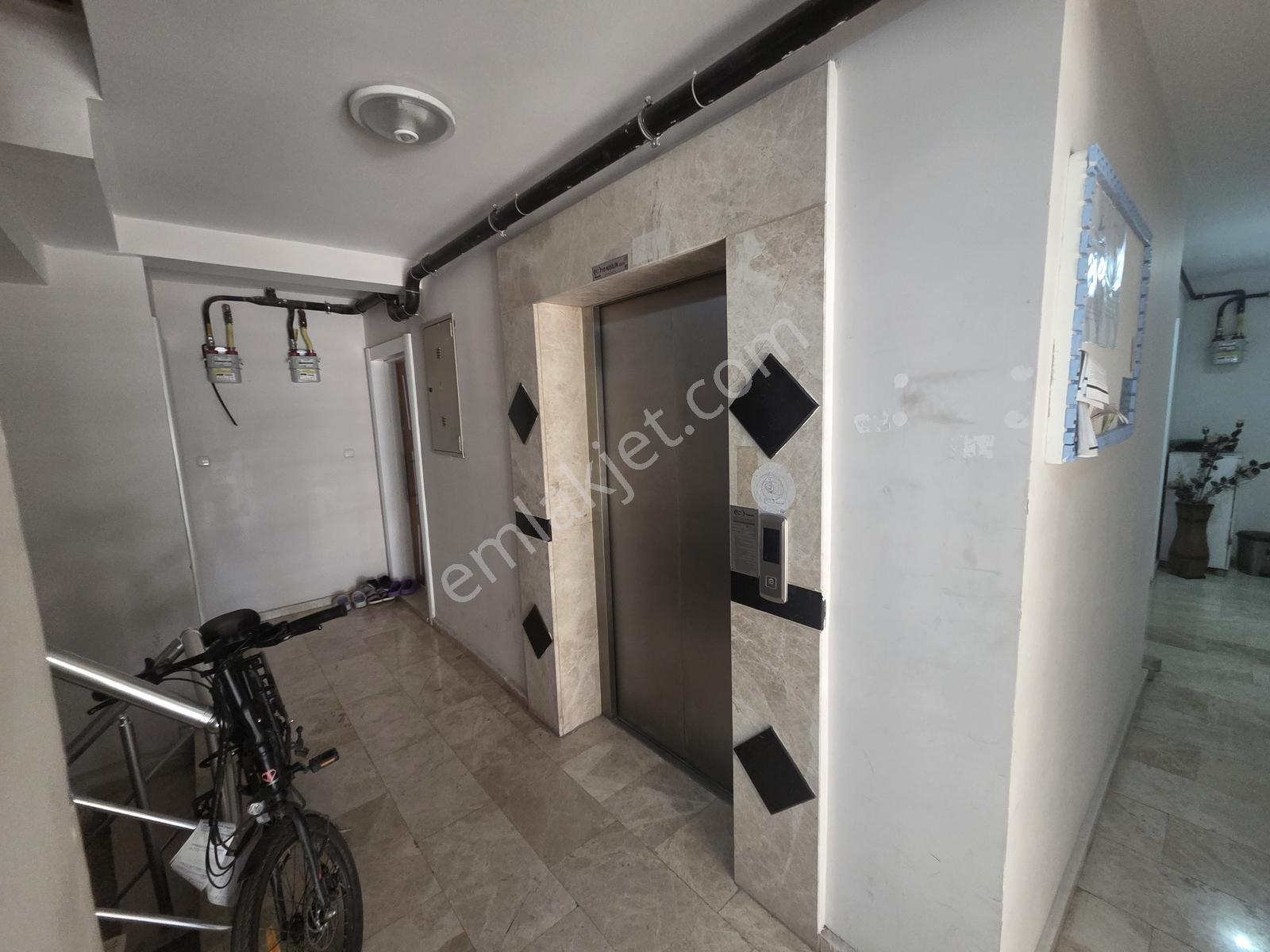 Mir'den İzmir Yoluna 100 Metre Mesafe 1+1 Kiralık Eşyalı Daire - Görsel 11