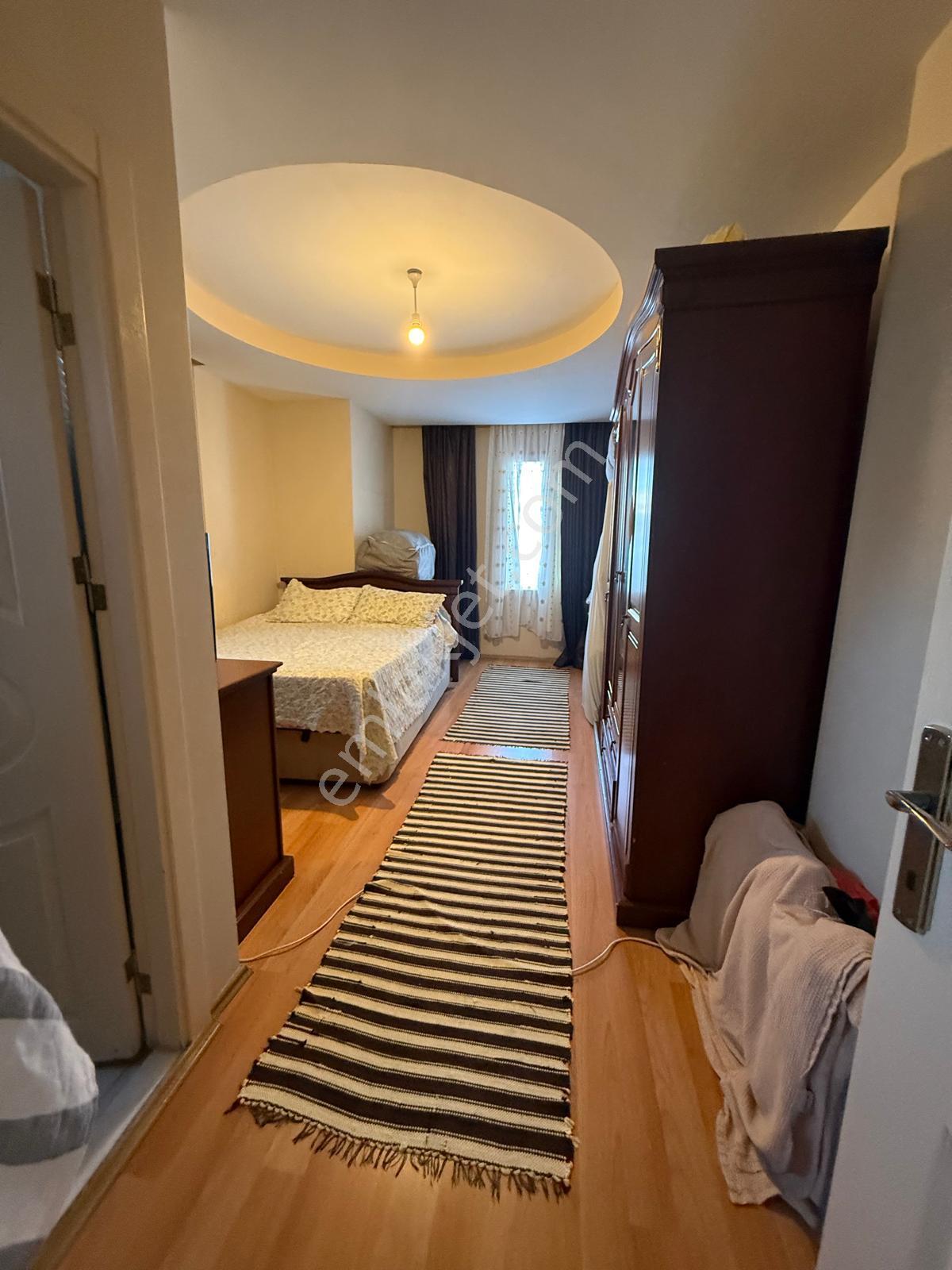 Mezitlide Aranan Konumda Aylık Kiralık Bağımsız Mutfaklı 3+1 - Görsel 23