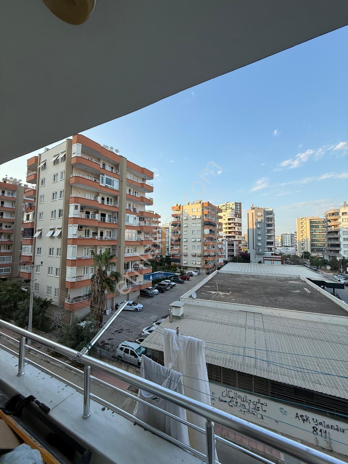 Mezitlide Aranan Konumda Aylık Kiralık Bağımsız Mutfaklı 3+1 - Görsel 19