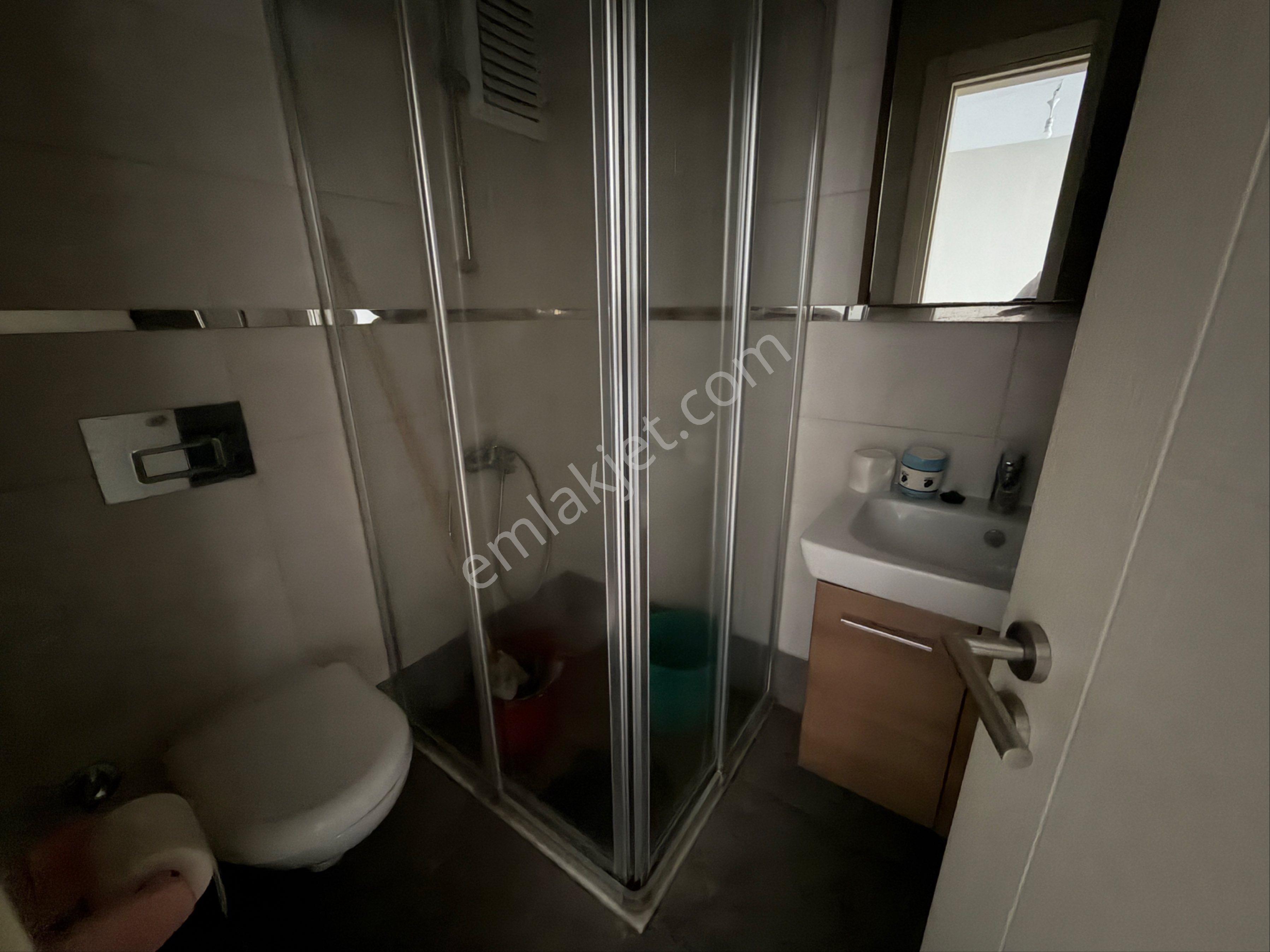 Torbalı Yedieylül Mah Havuzlu Sitede Satılık Full Eşyalı 1+1 Daire - Görsel 24