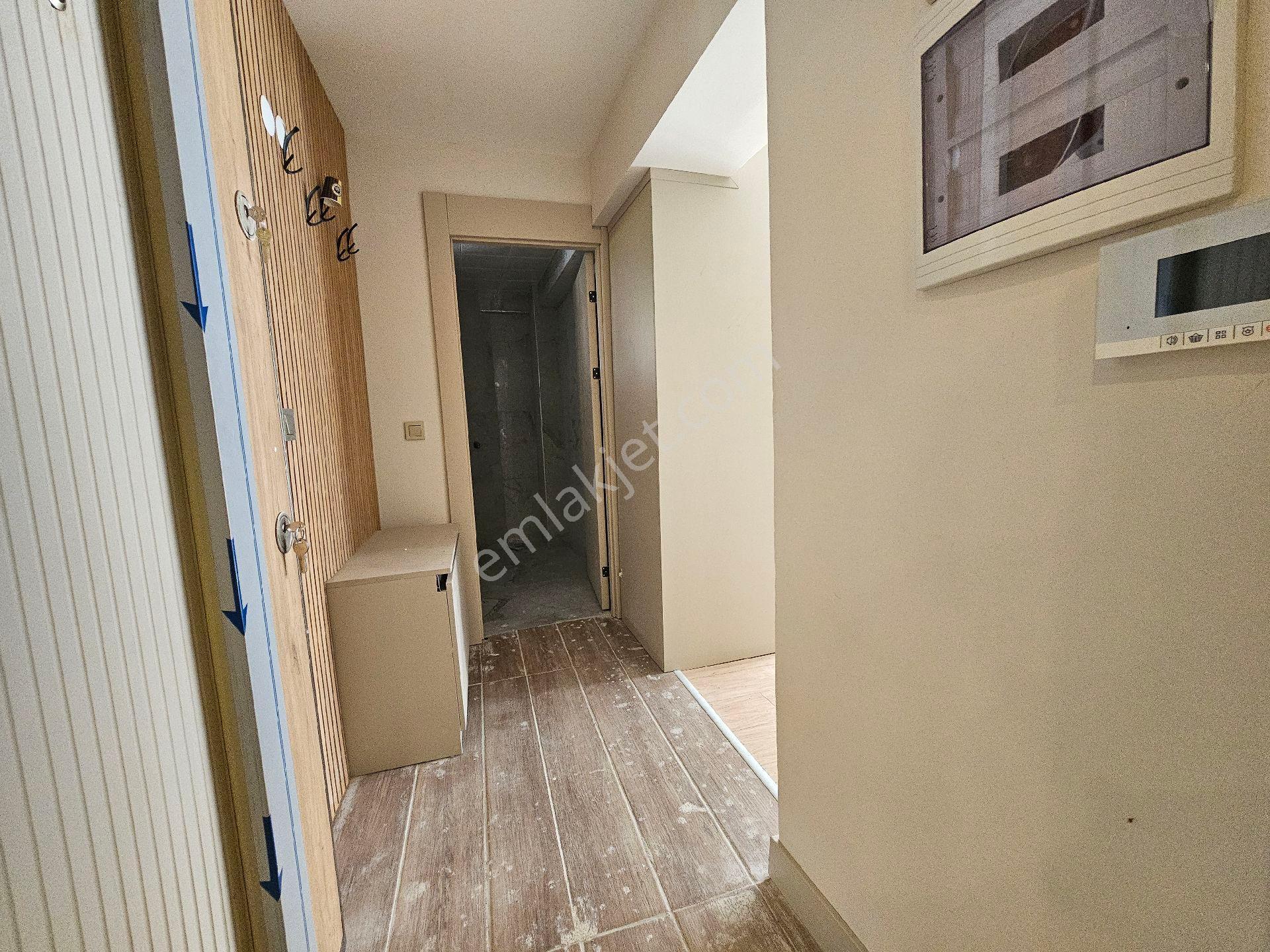 Aktepe'de 1+1 Bitmiş Yeni Bina Oturuma Hazır - Görsel 18